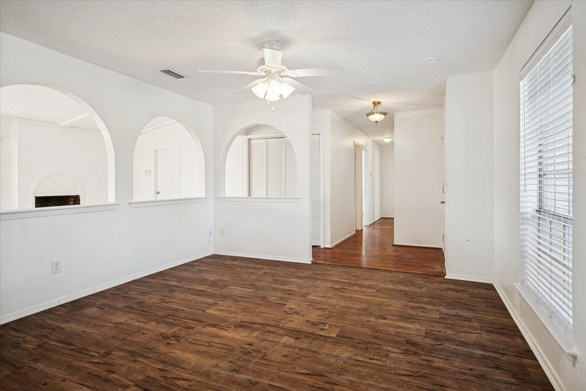 2804 Royal oaks Drive