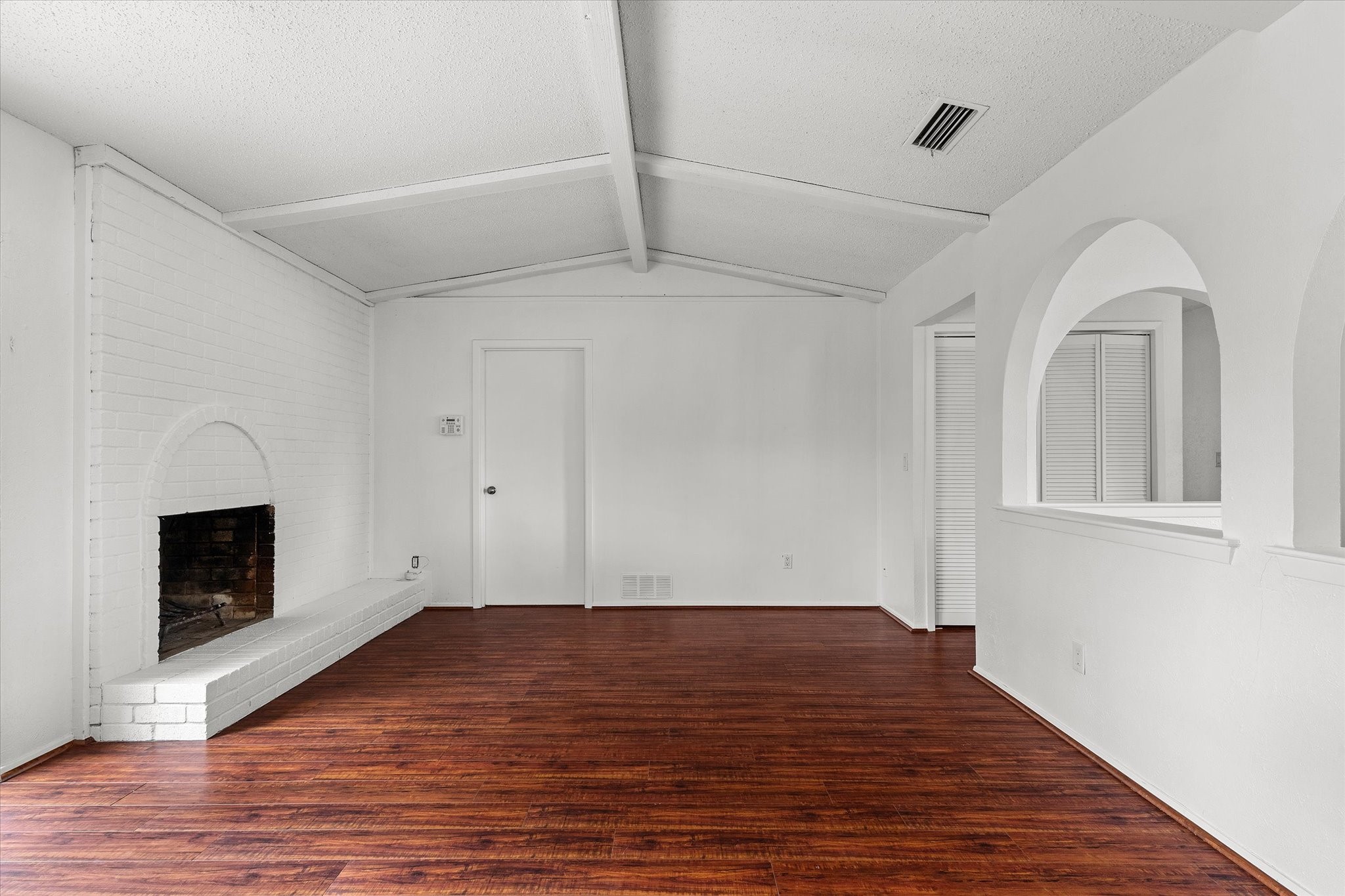 2804 Royal oaks Drive