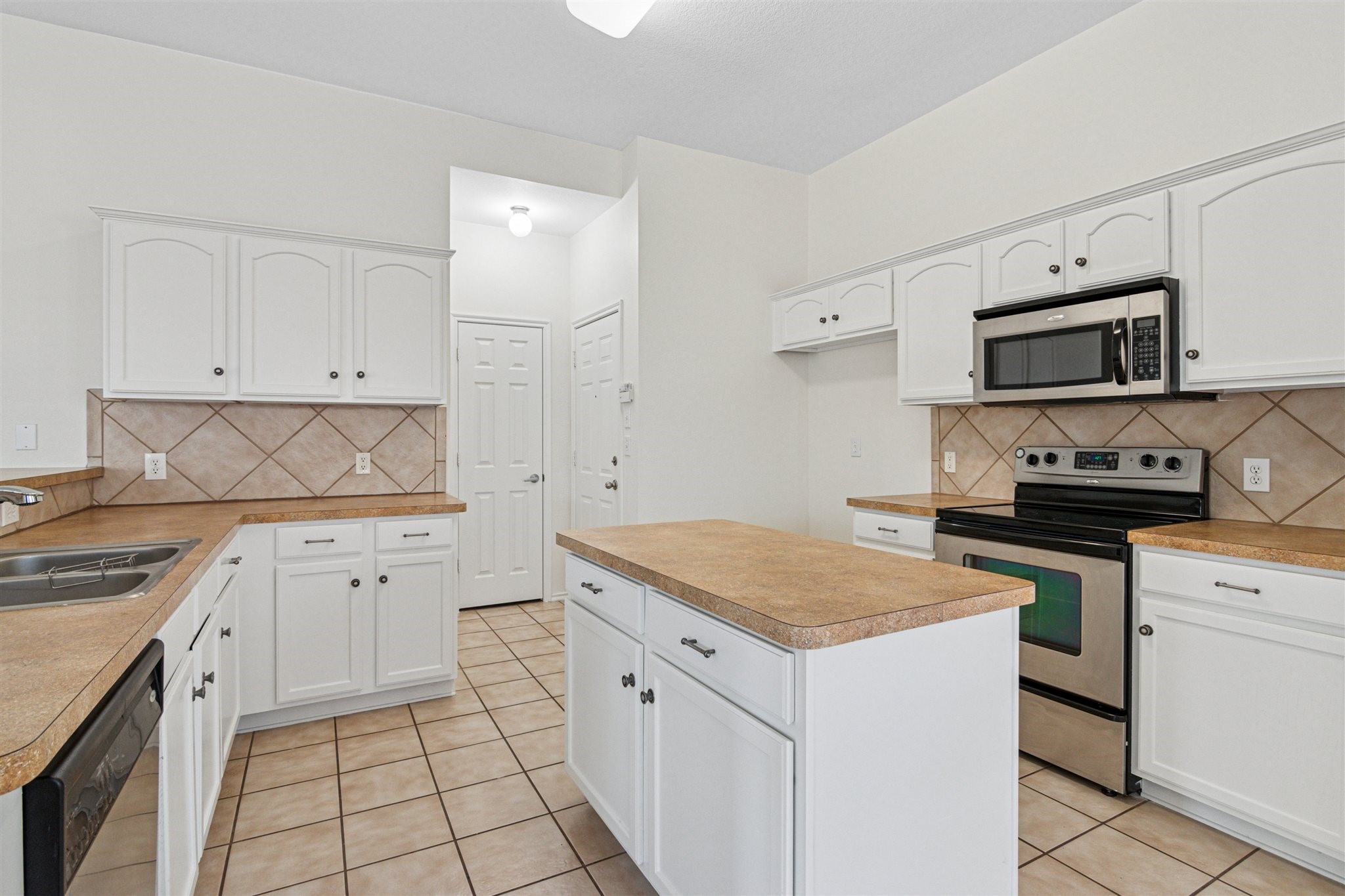 9937 Tanglebrush Drive