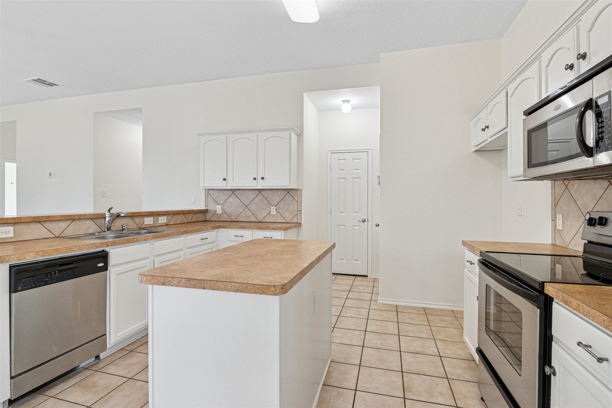 9937 Tanglebrush Drive