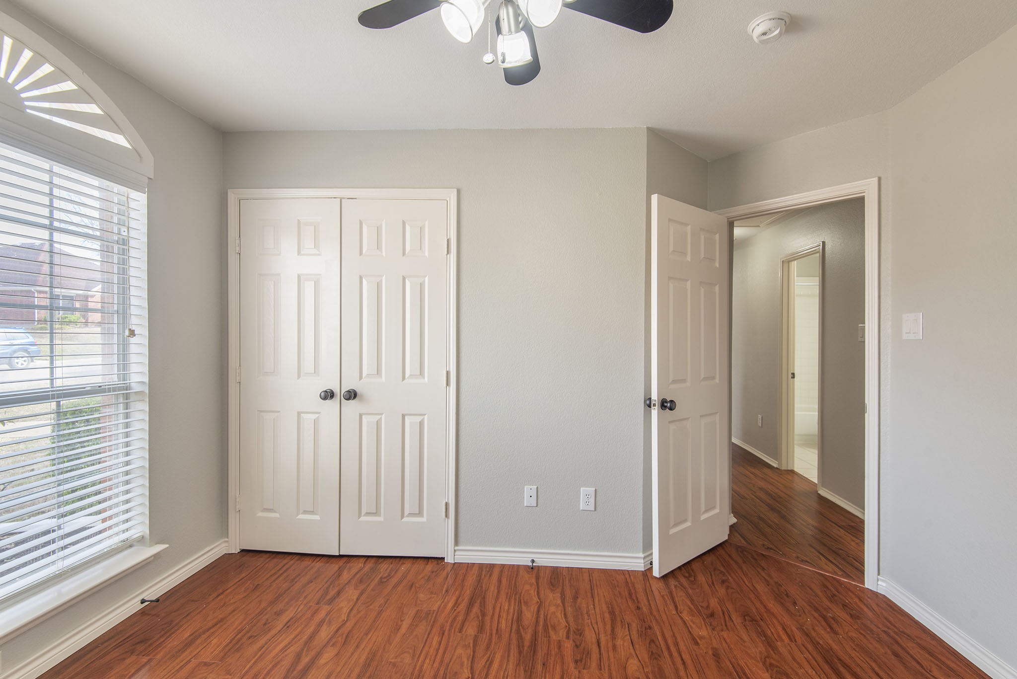 2424 Cimmaron Drive