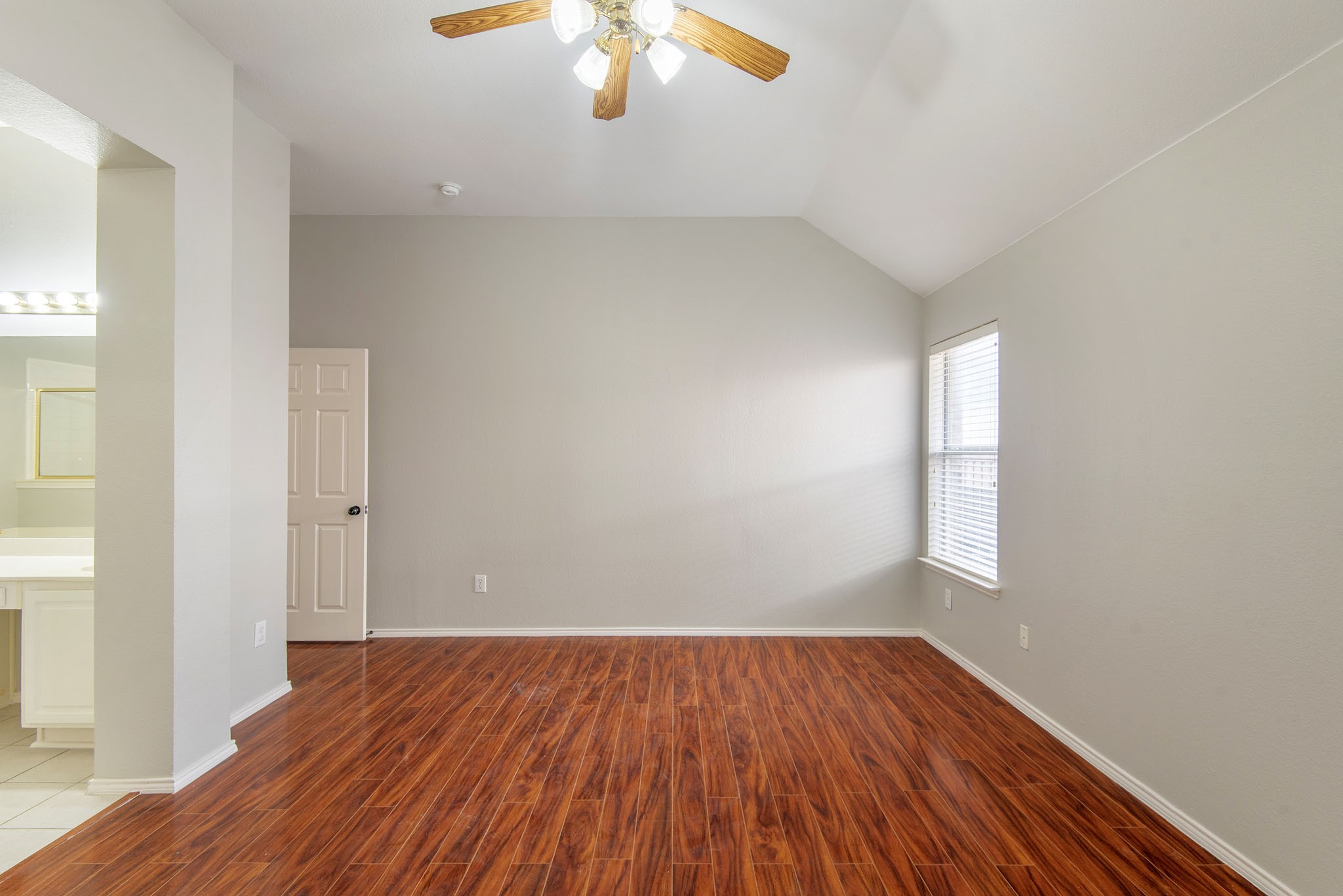 2424 Cimmaron Drive