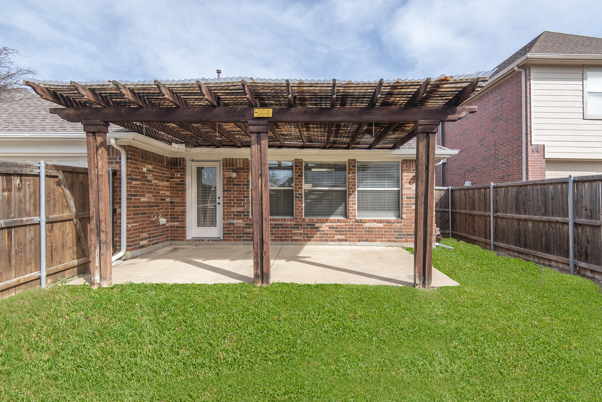 2424 Cimmaron Drive