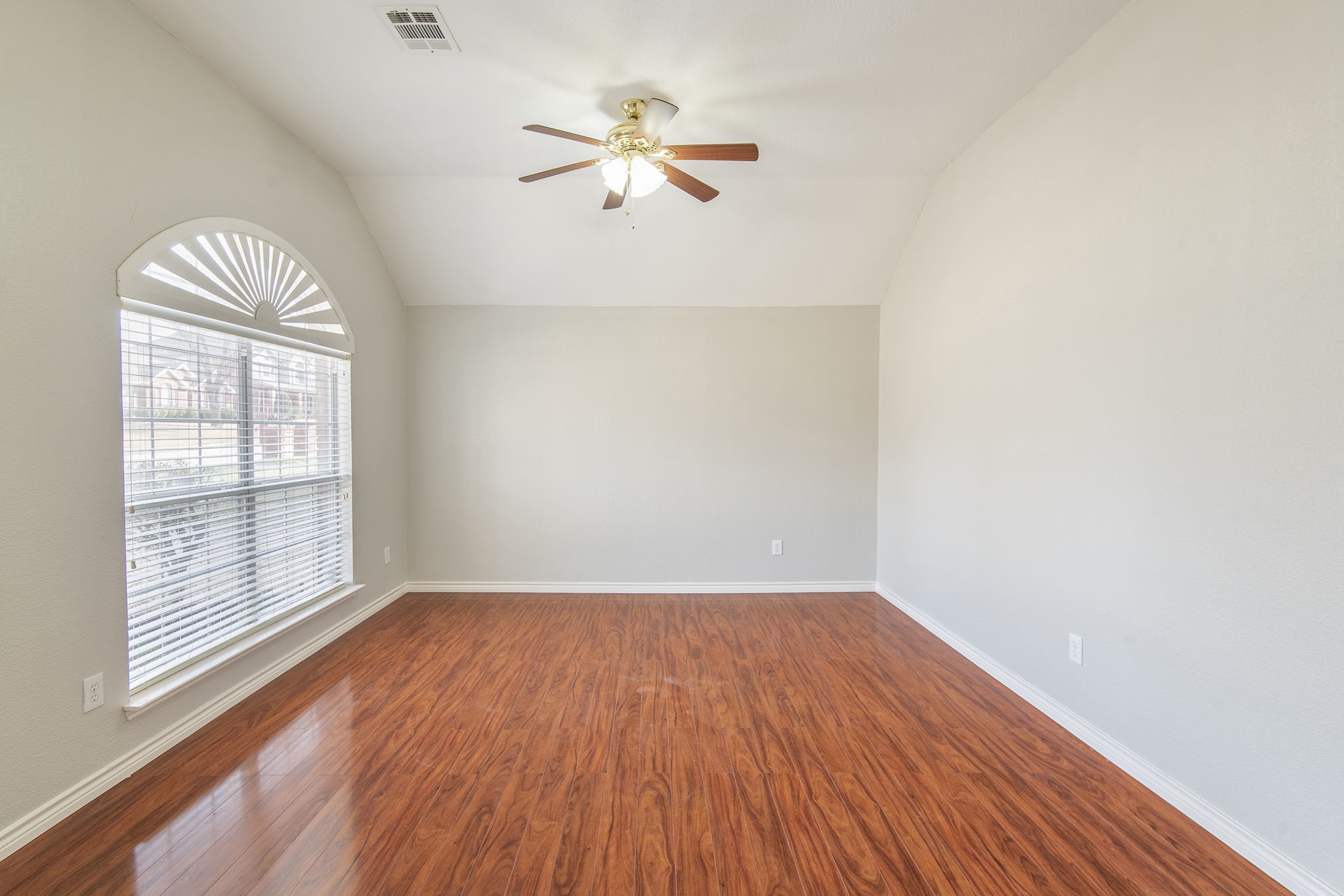 2424 Cimmaron Drive