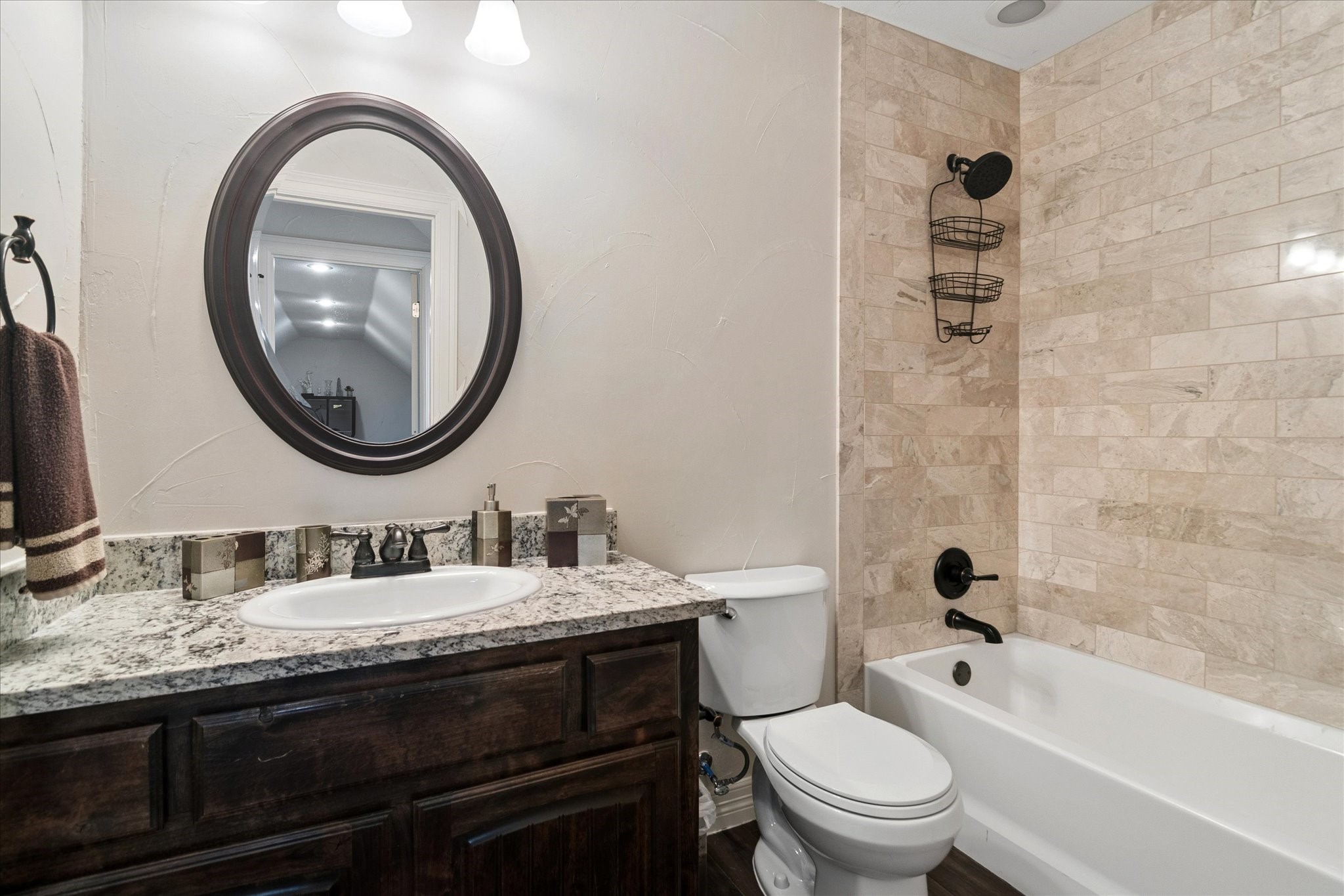 2928 Overland Trail