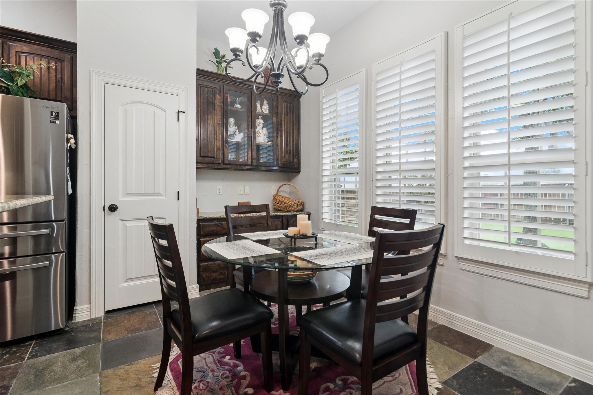 2928 Overland Trail