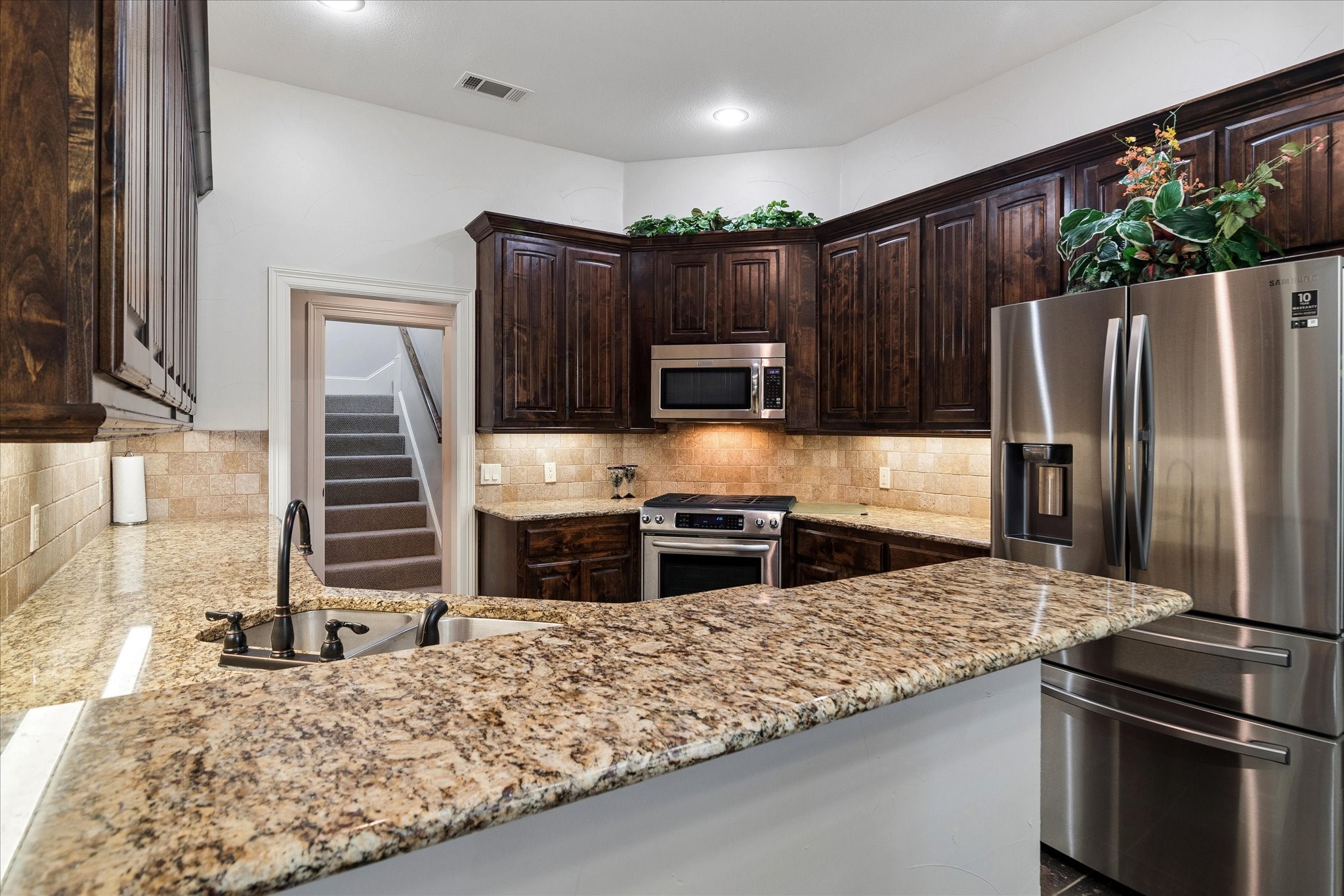 2928 Overland Trail