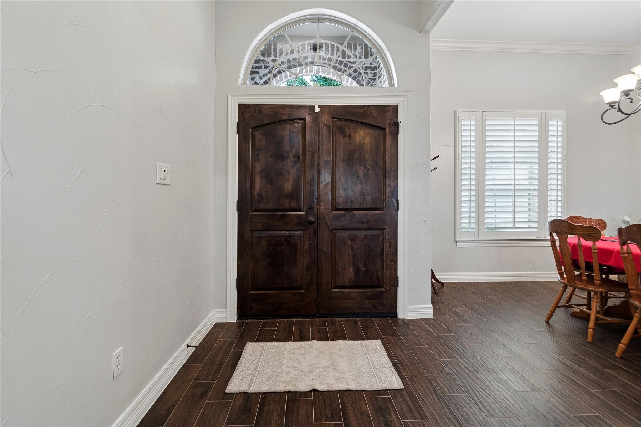 2928 Overland Trail