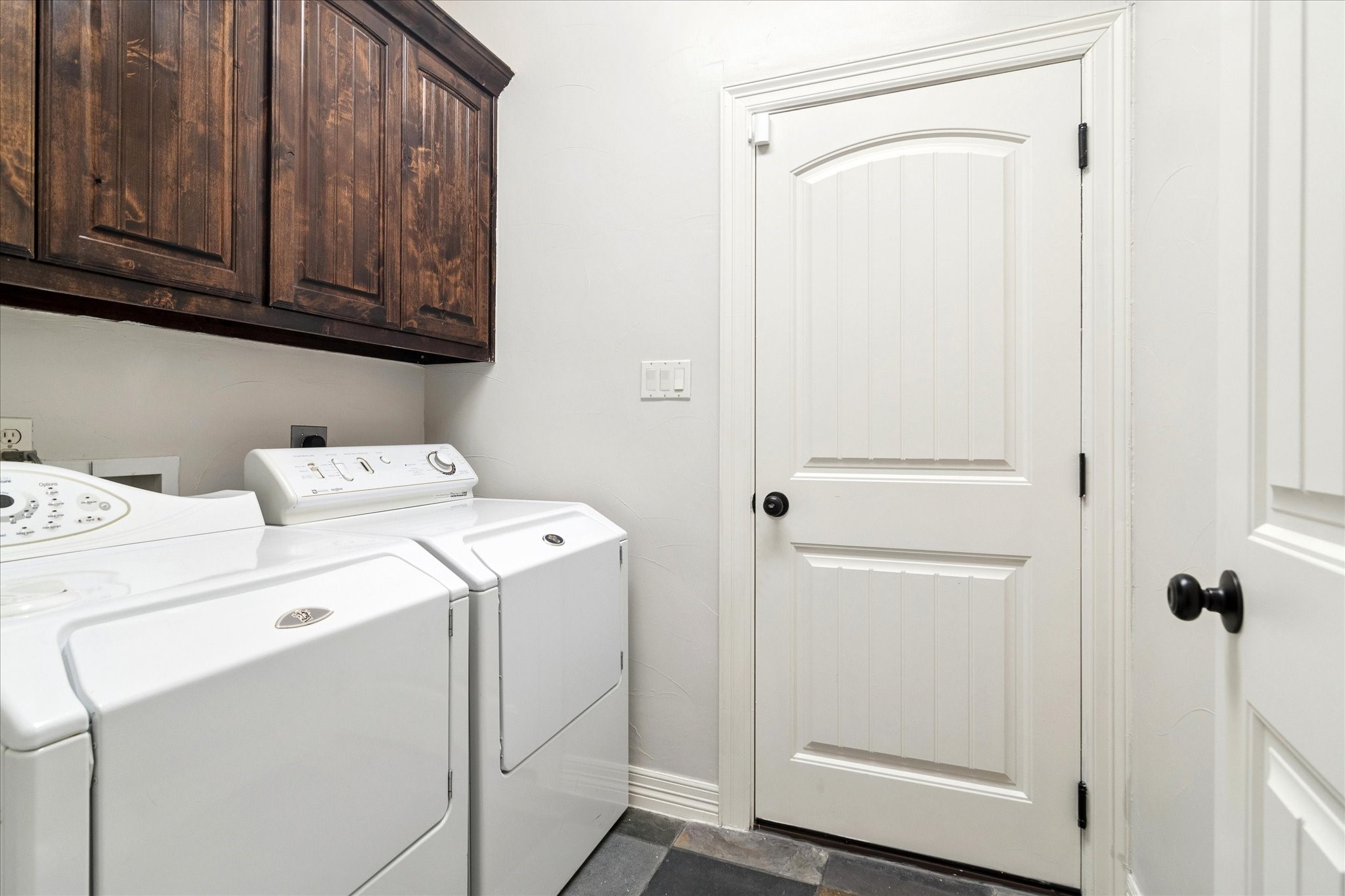 2928 Overland Trail
