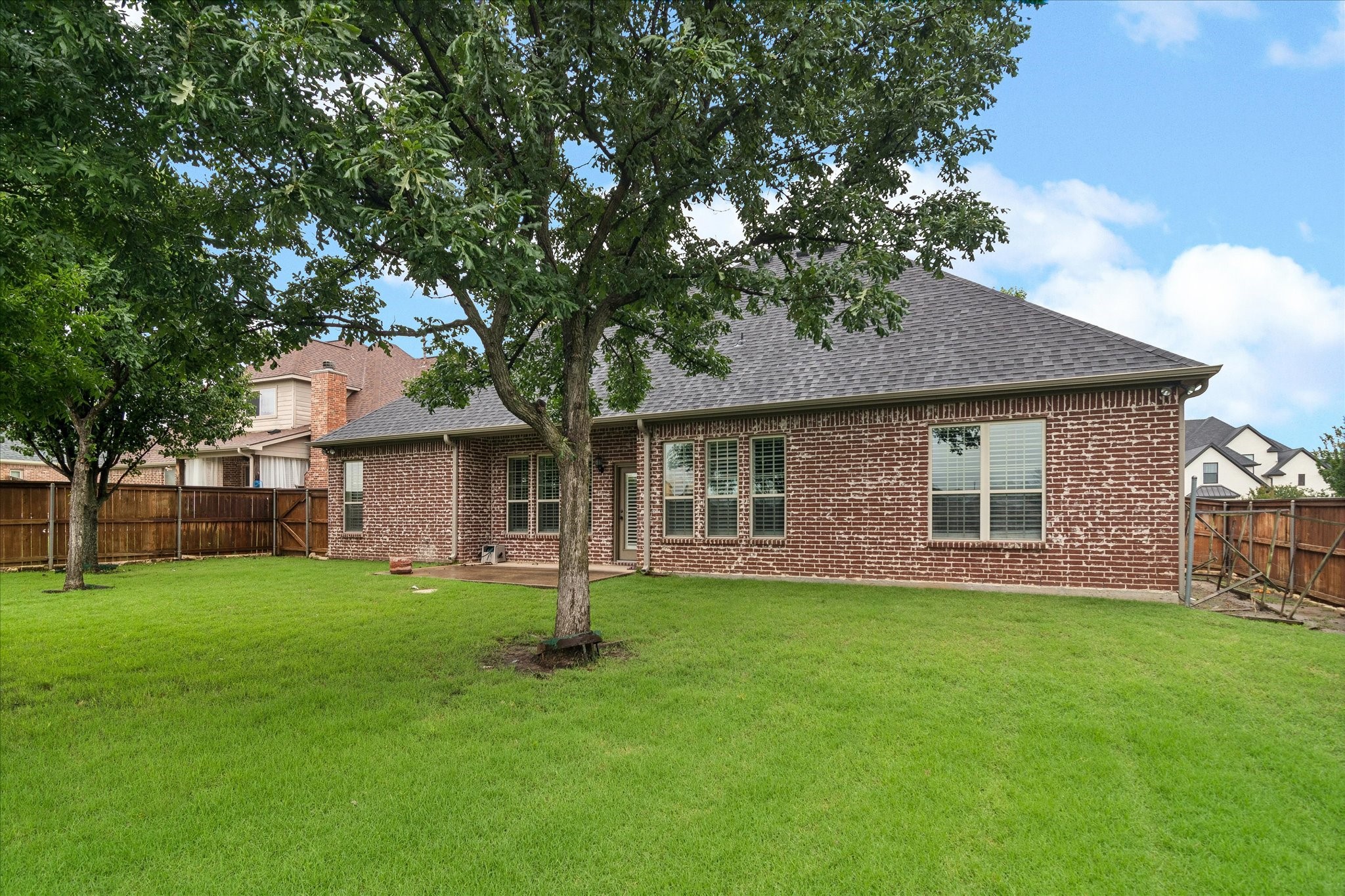 2928 Overland Trail