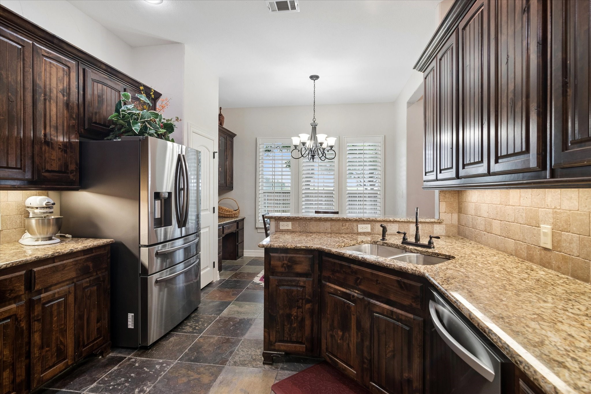 2928 Overland Trail