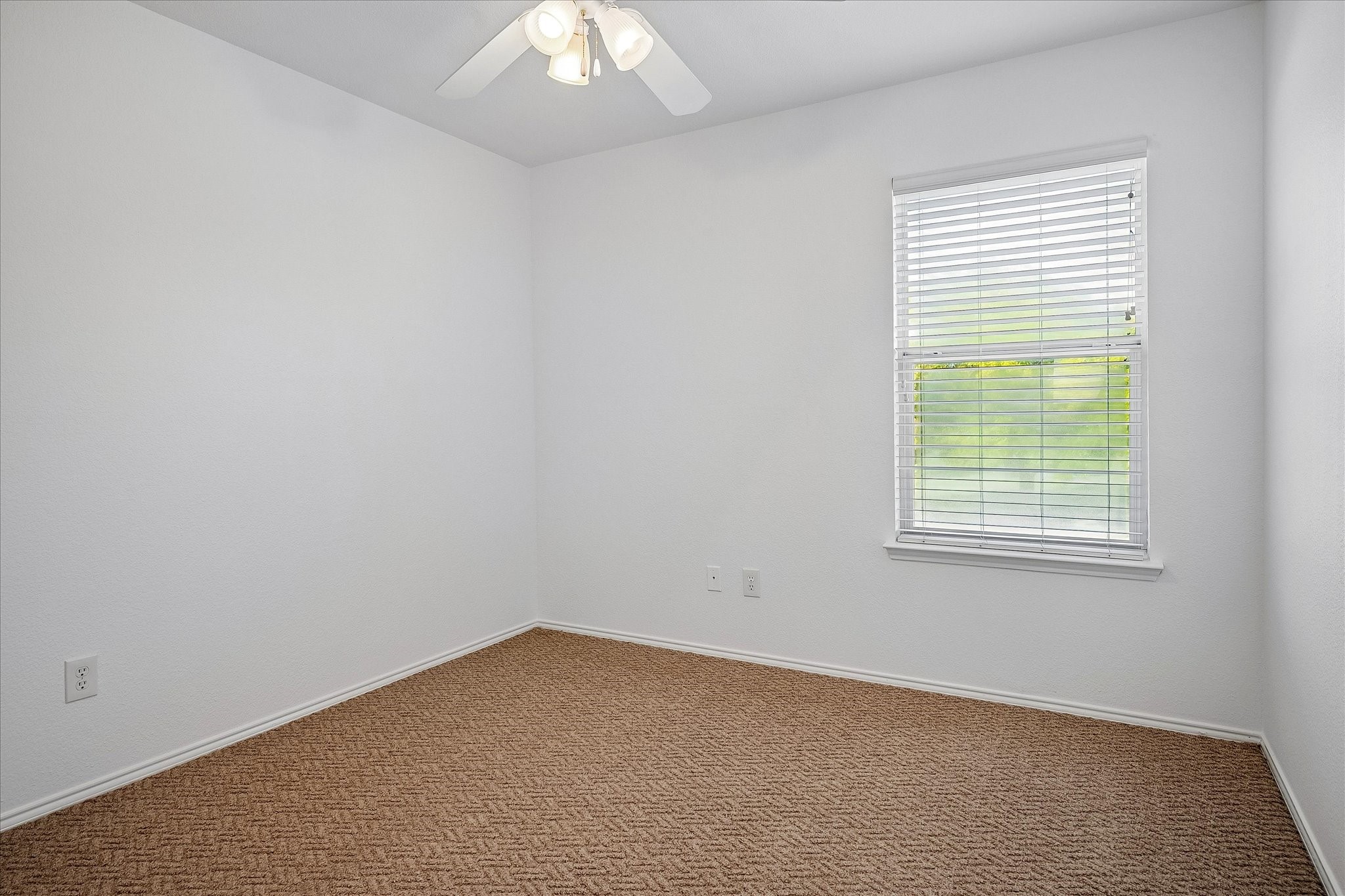 4401 Caledonia Creek Lane