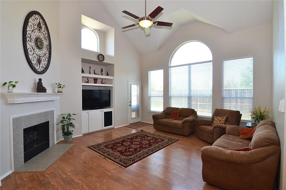 4401 Caledonia Creek Lane