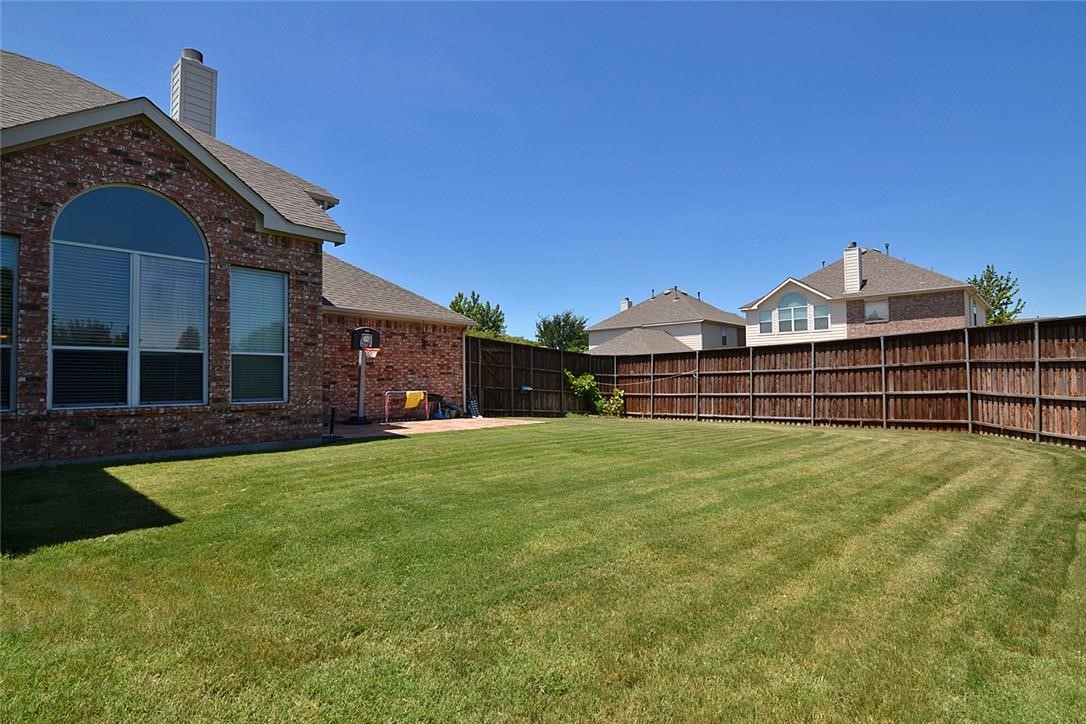 4401 Caledonia Creek Lane
