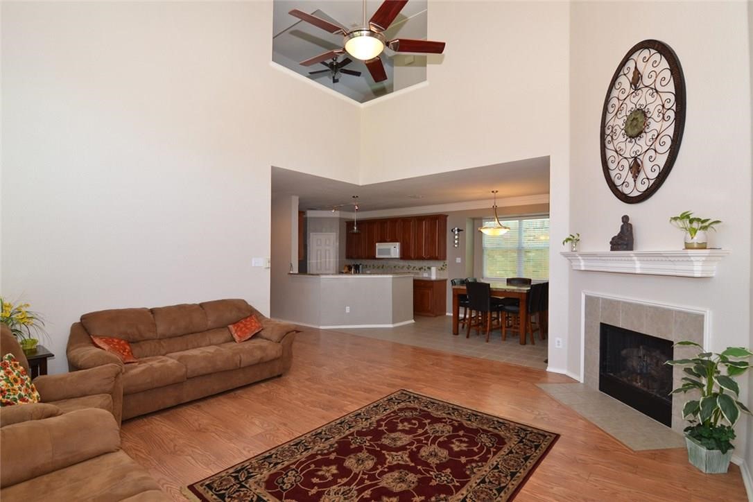 4401 Caledonia Creek Lane