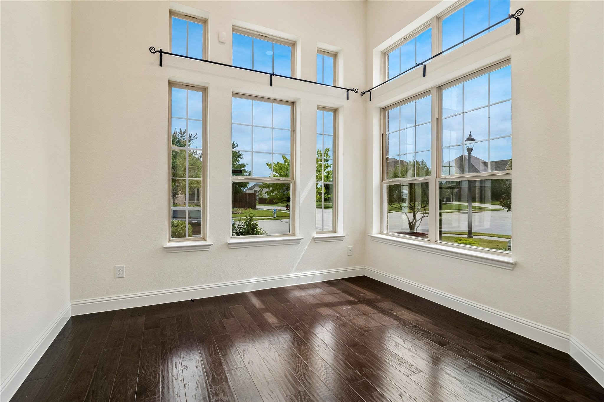 1650 Chisholm Trail