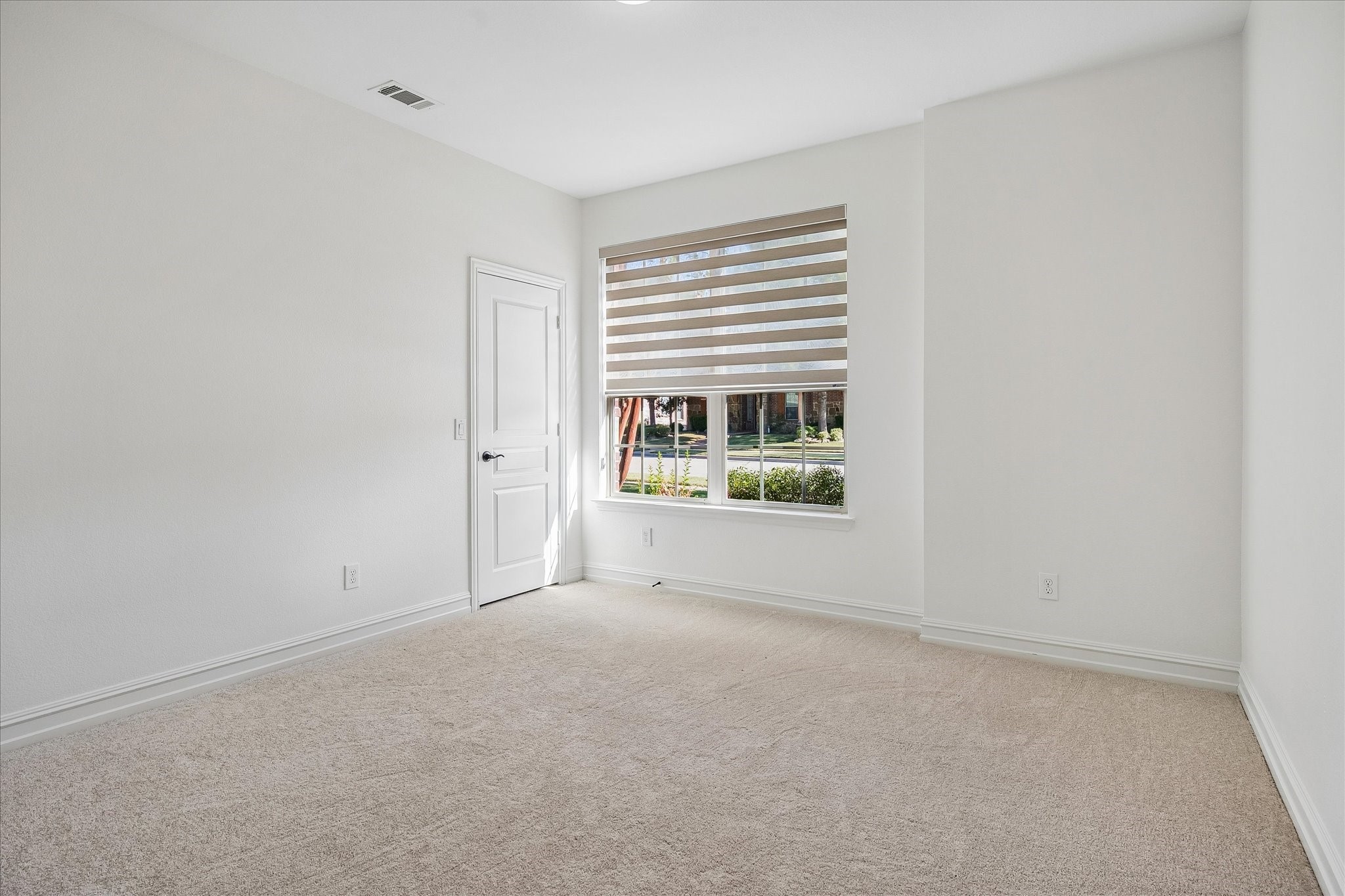 1037 Everglades Drive