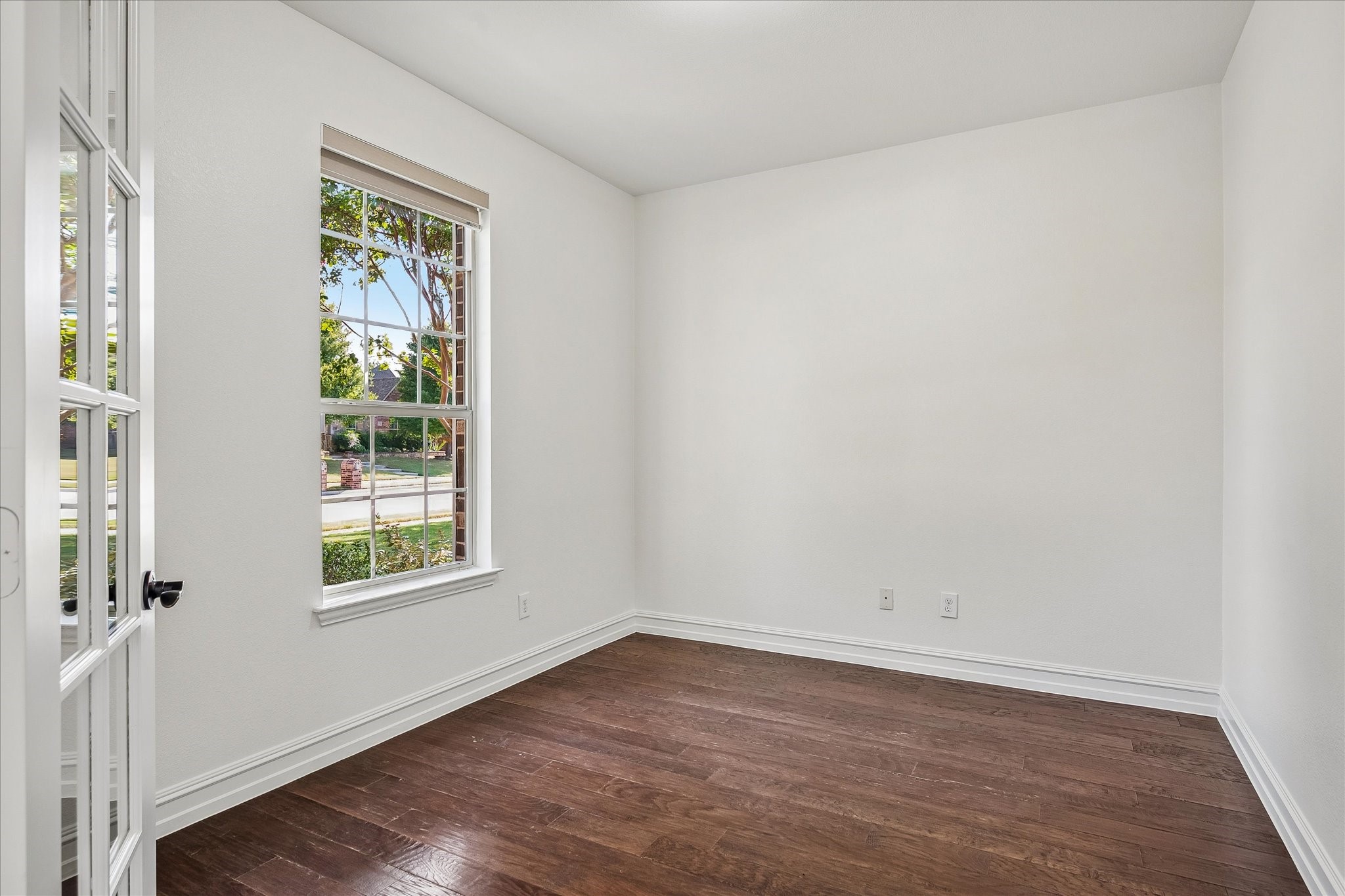1037 Everglades Drive