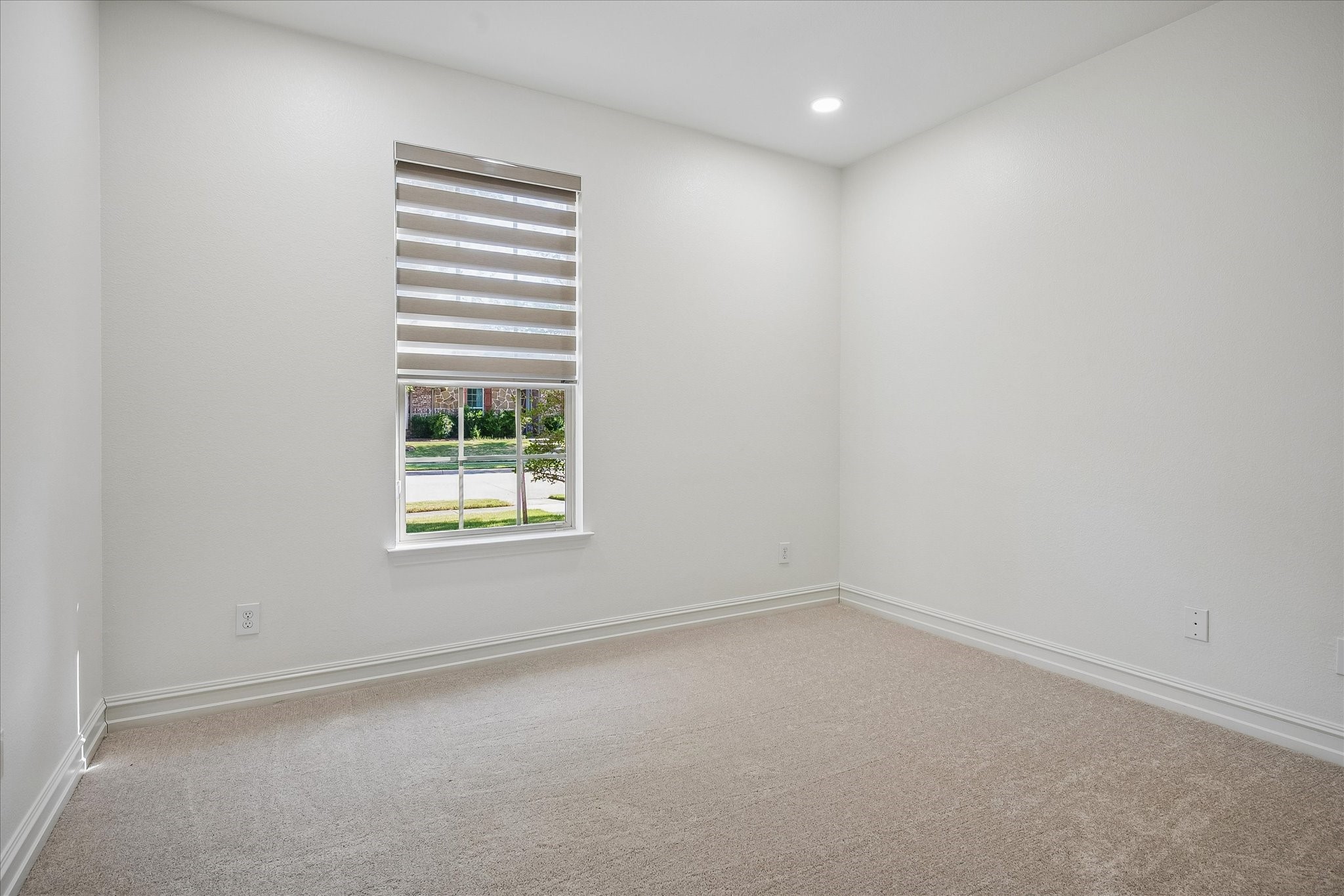 1037 Everglades Drive
