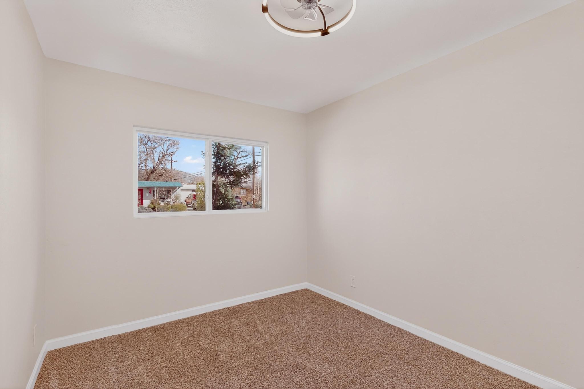 1501 Espejo Street NE