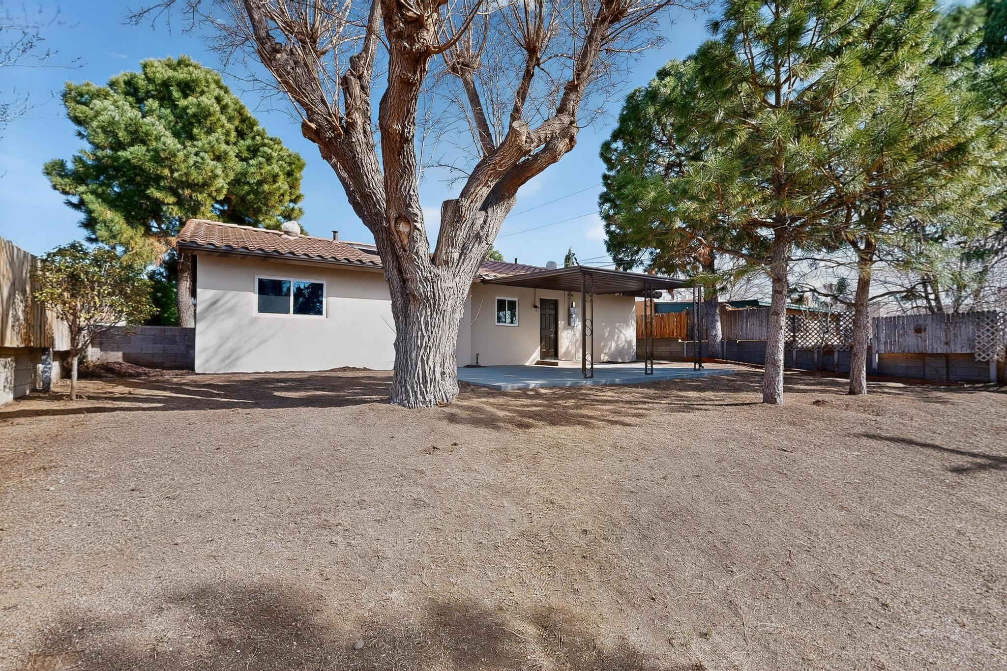 1501 Espejo Street NE