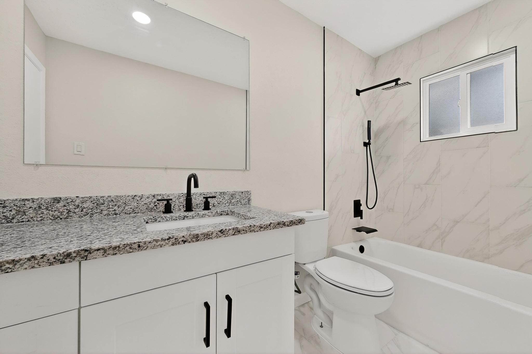 1501 Espejo Street NE