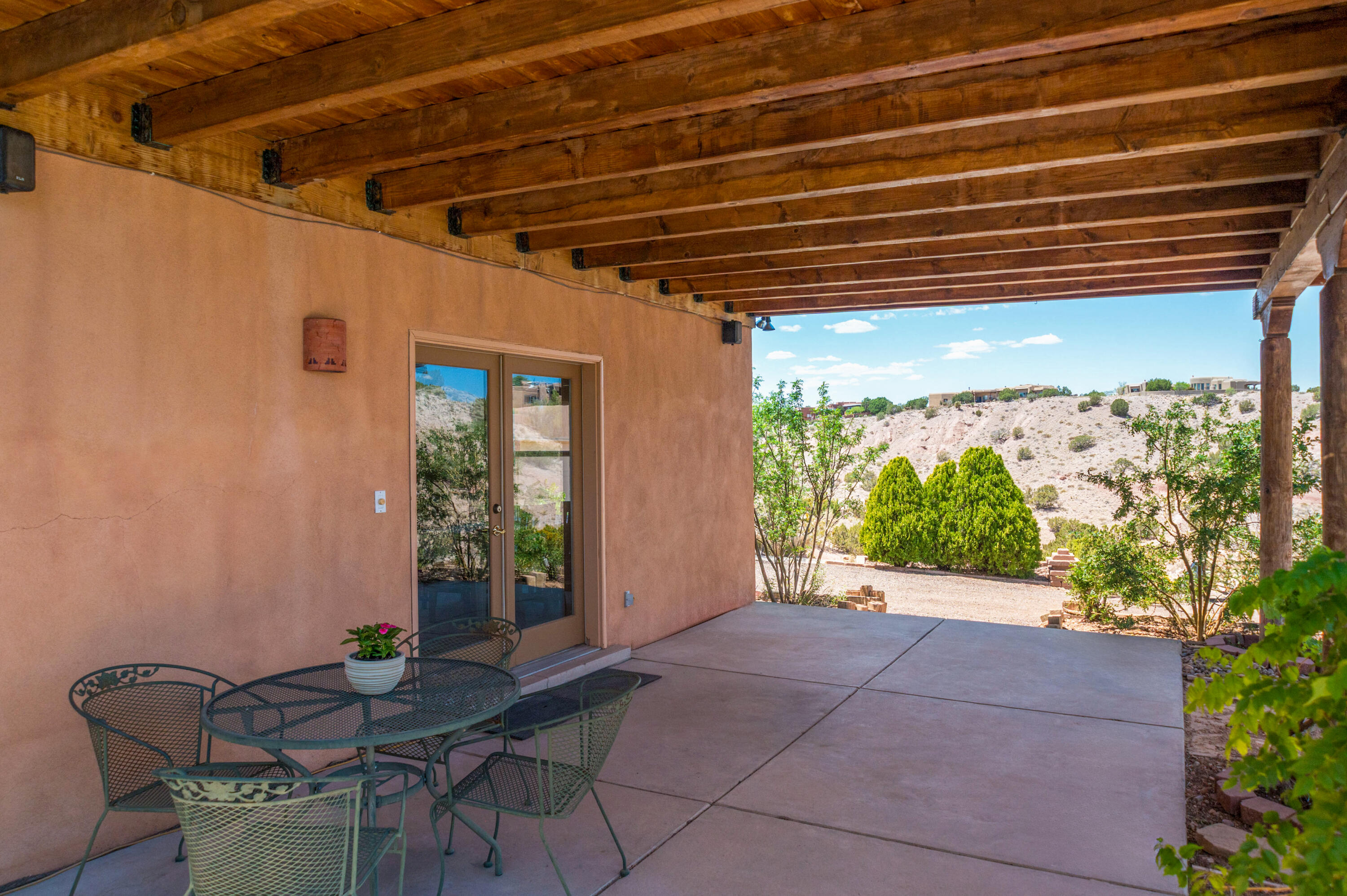 27 Las Huertas Road