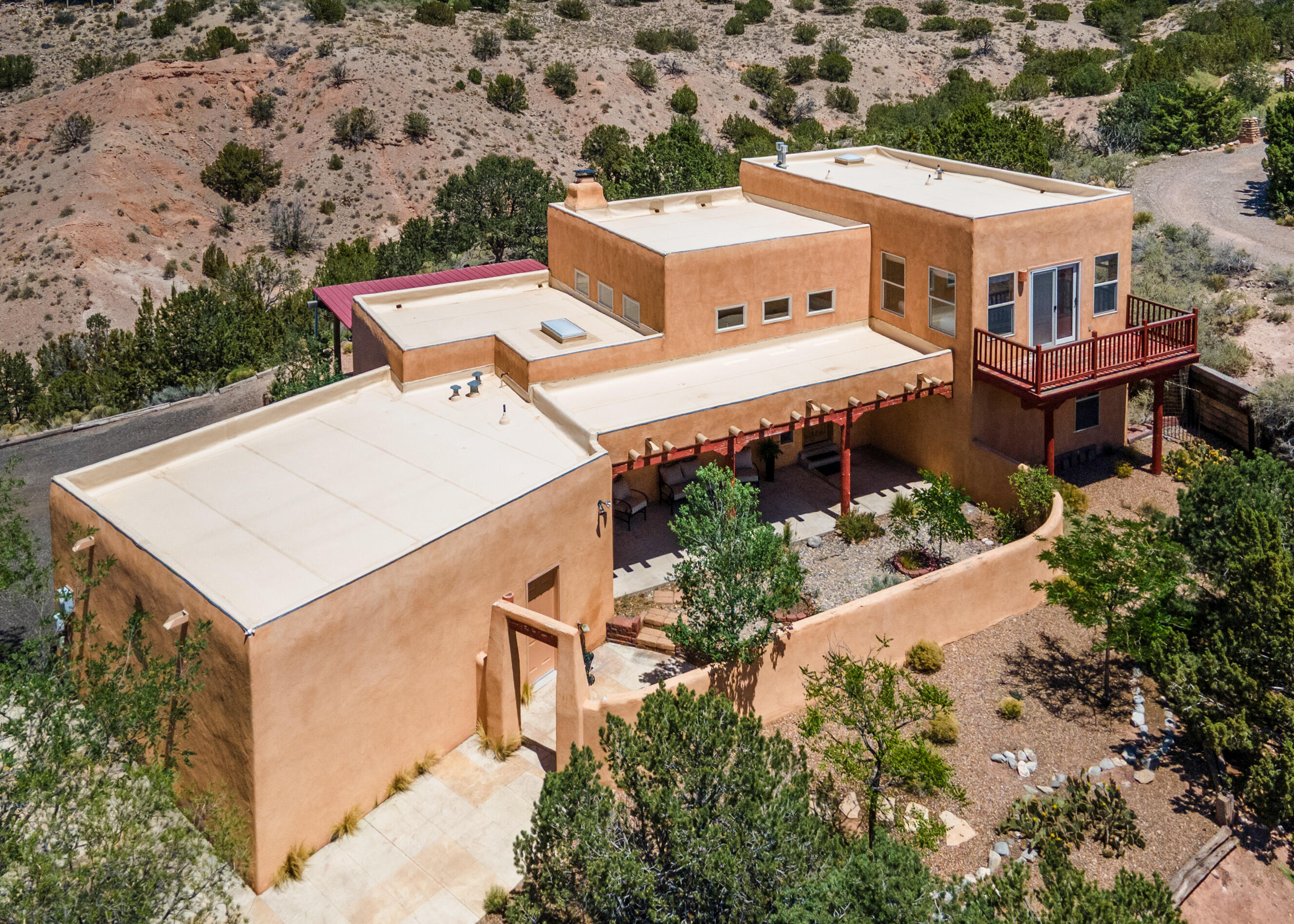 27 Las Huertas Road