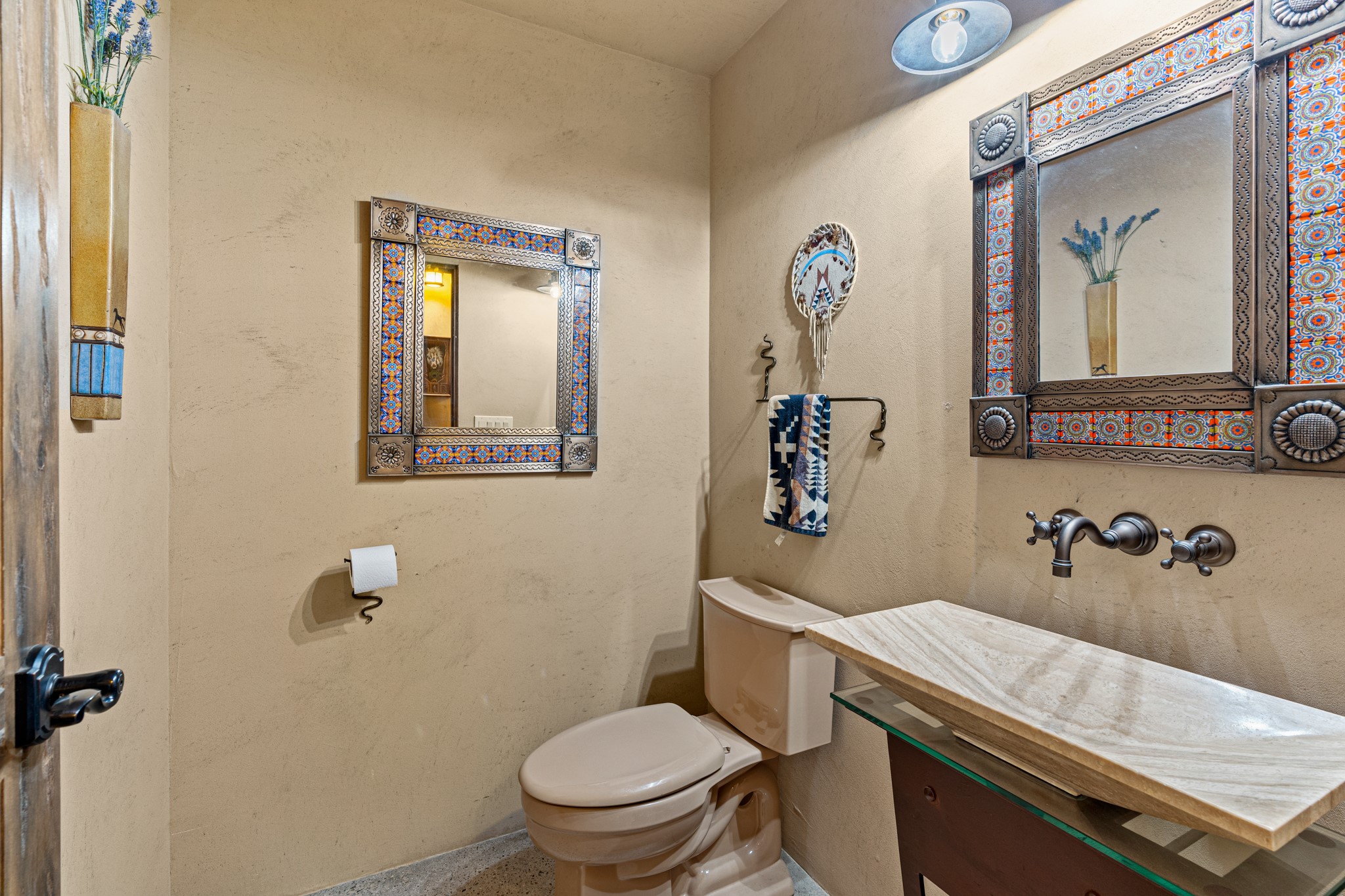 213 Calle Galisteo