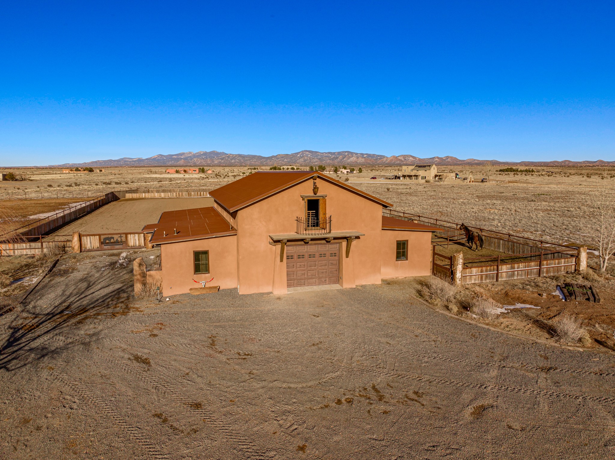 213 Calle Galisteo