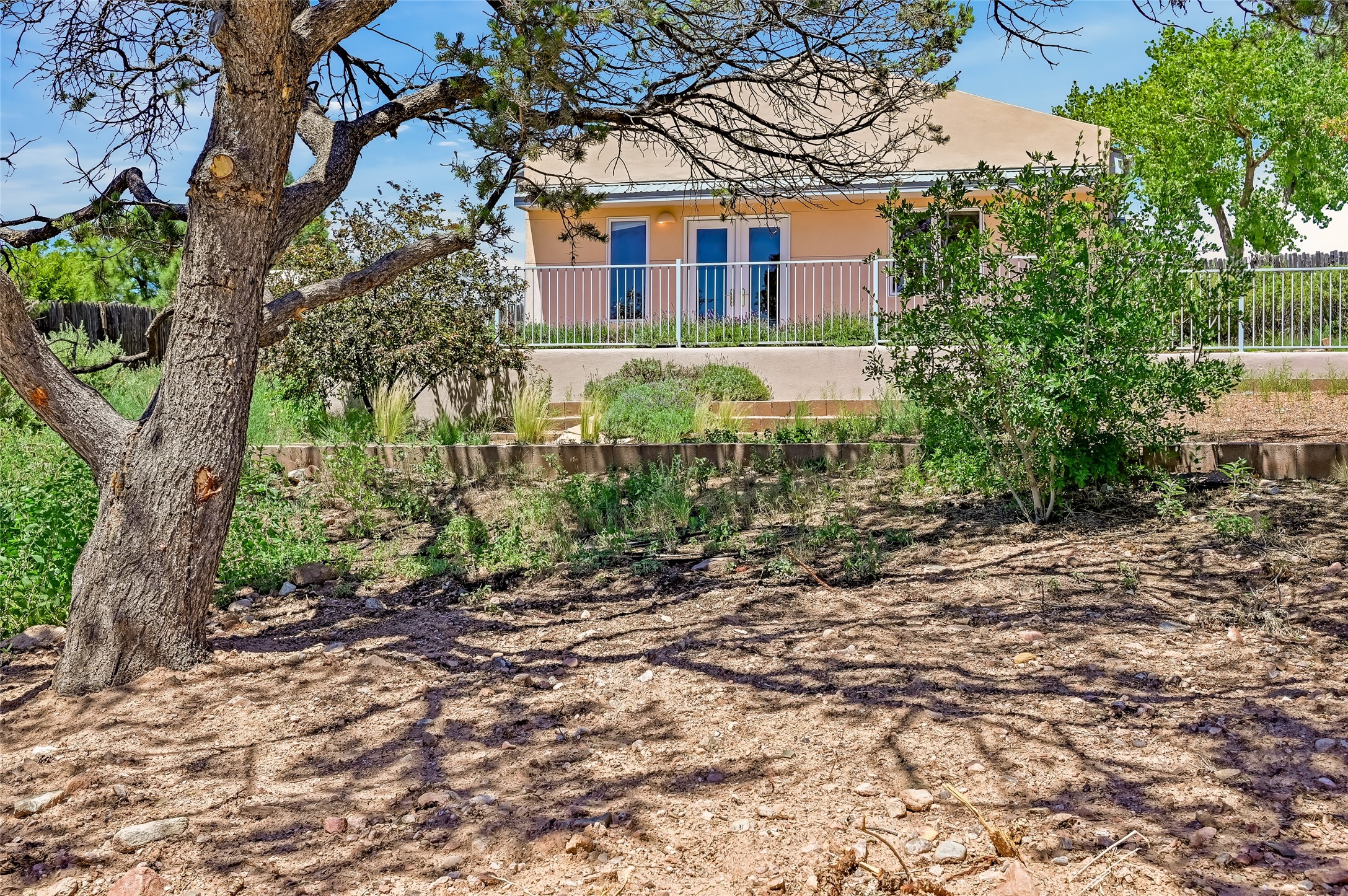 2340 Botulph Road