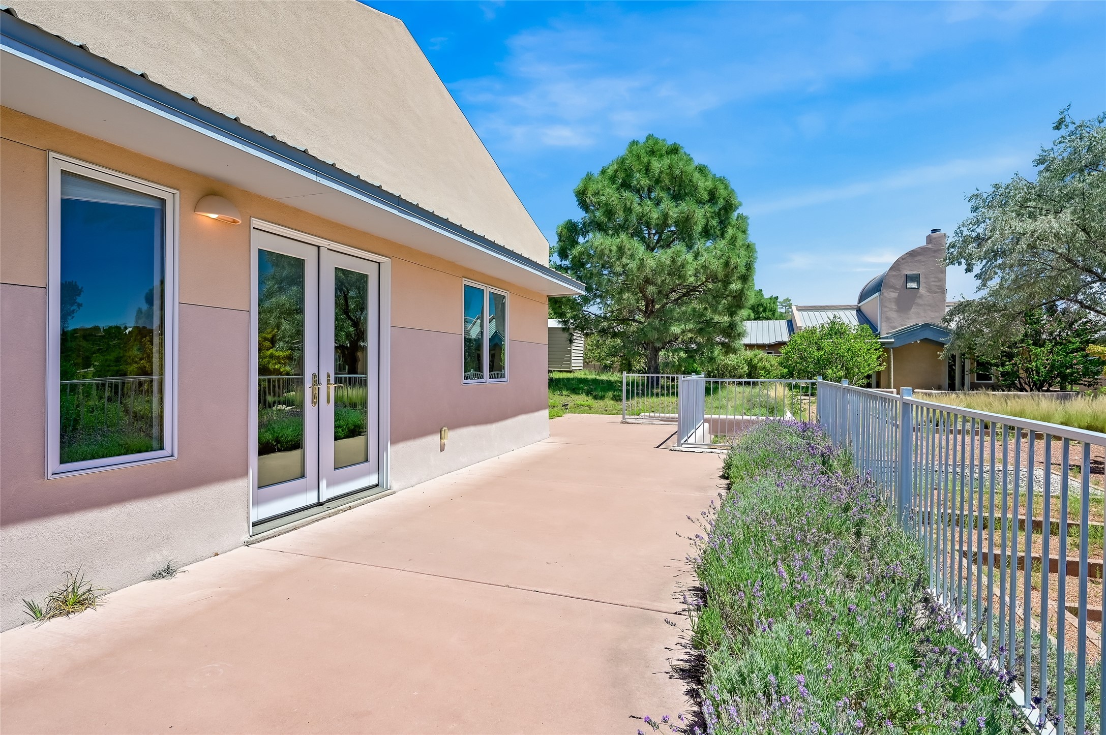 2340 Botulph Road