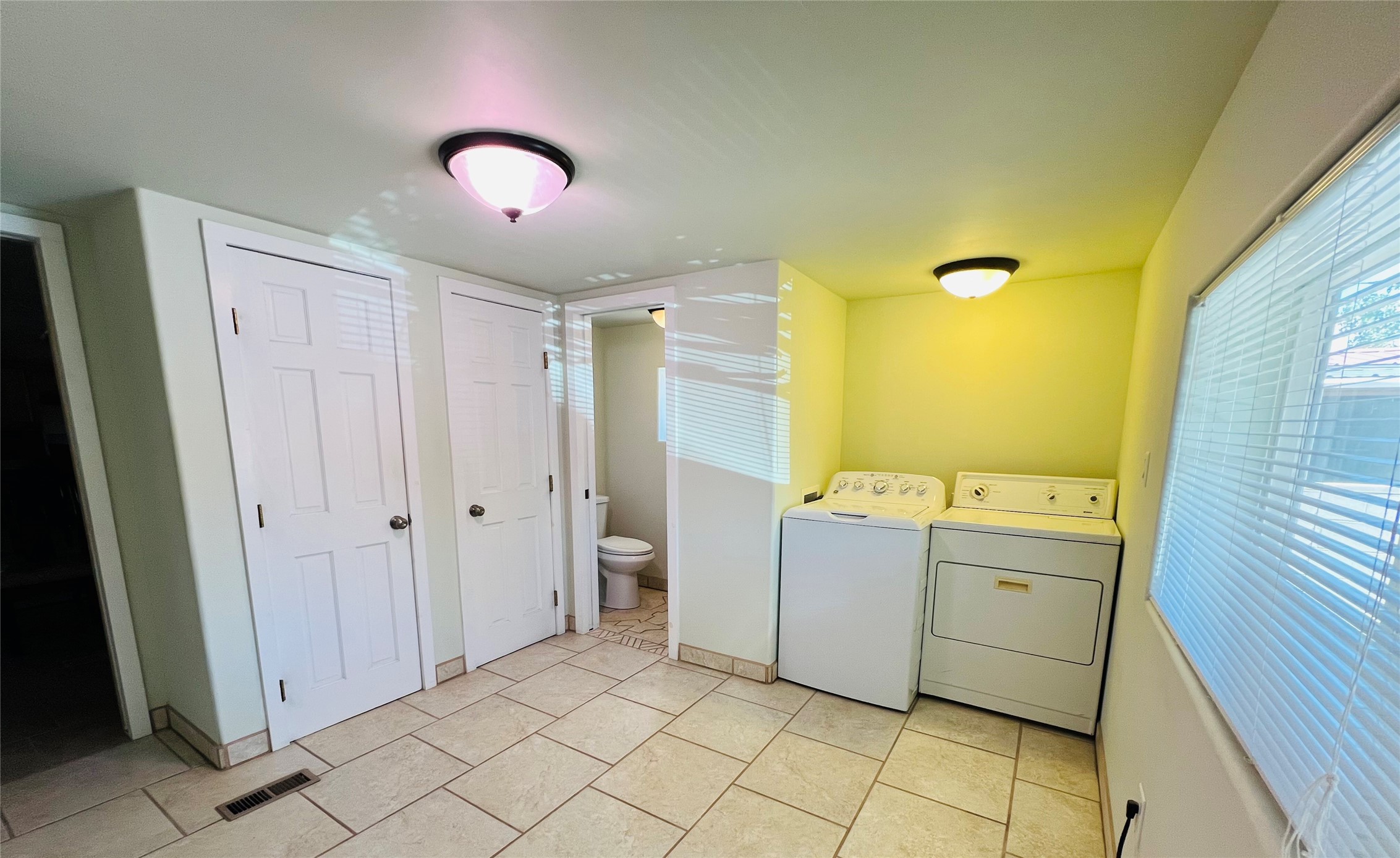 6487 Calle Kryshanna