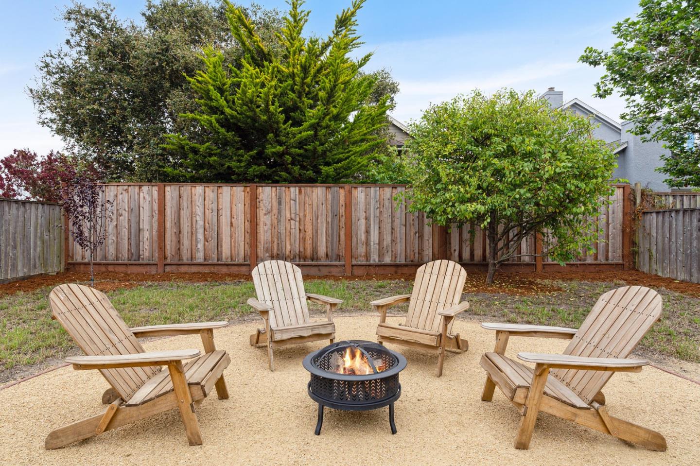 448 Valdez AVE