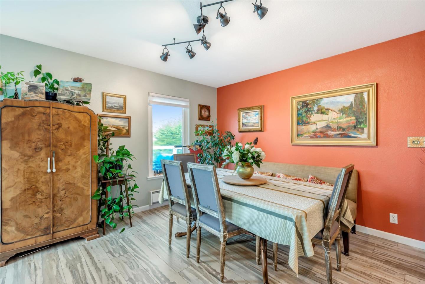 206 Washington Boulevard