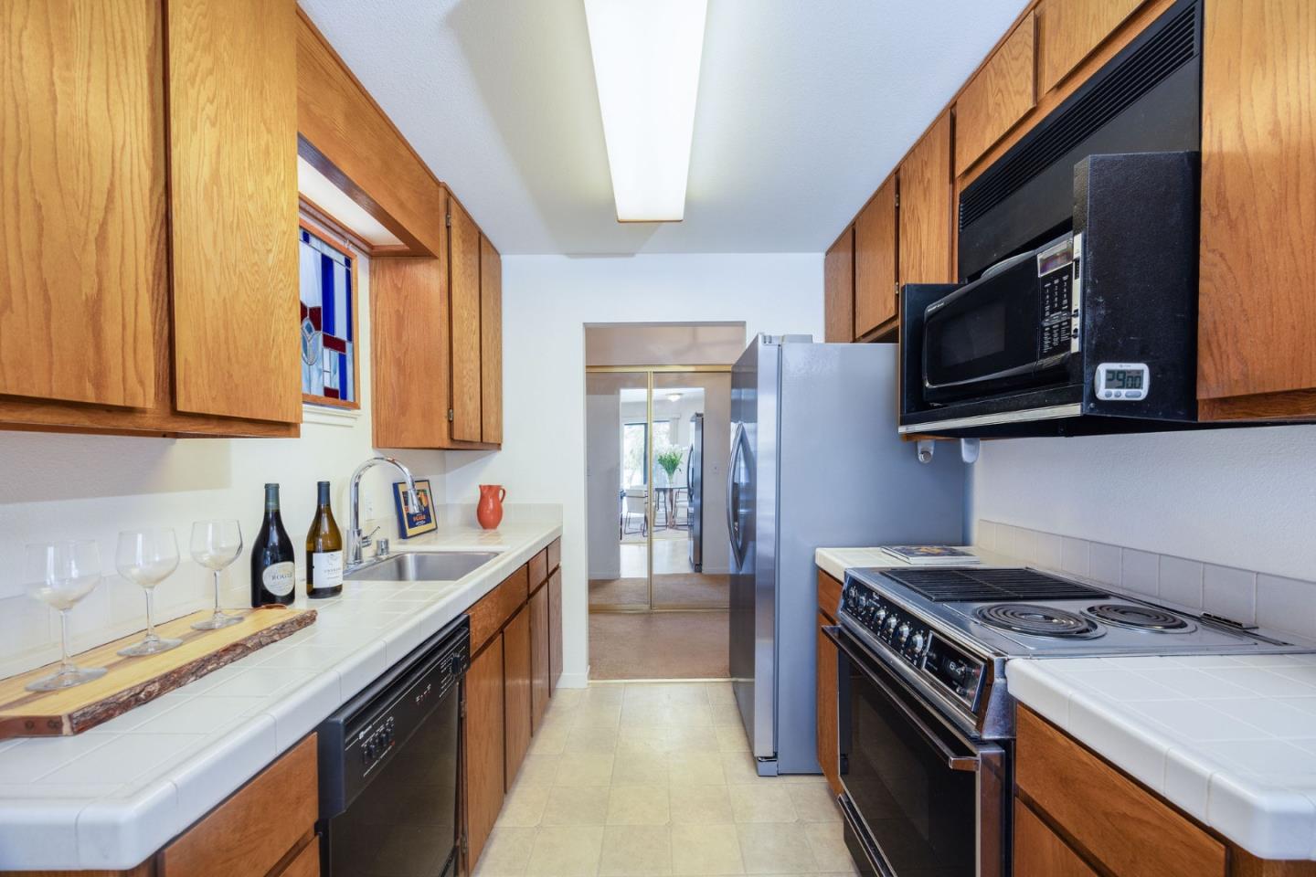 461 Pine AVE 35