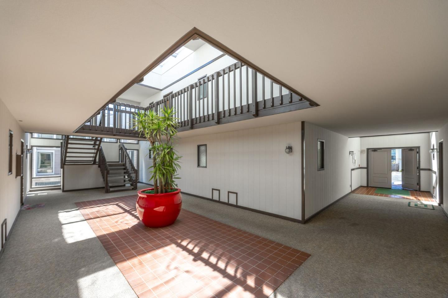461 Pine AVE 35