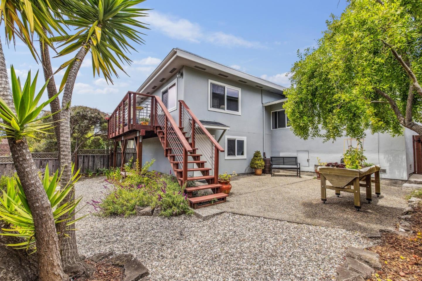 823 Avenue Balboa