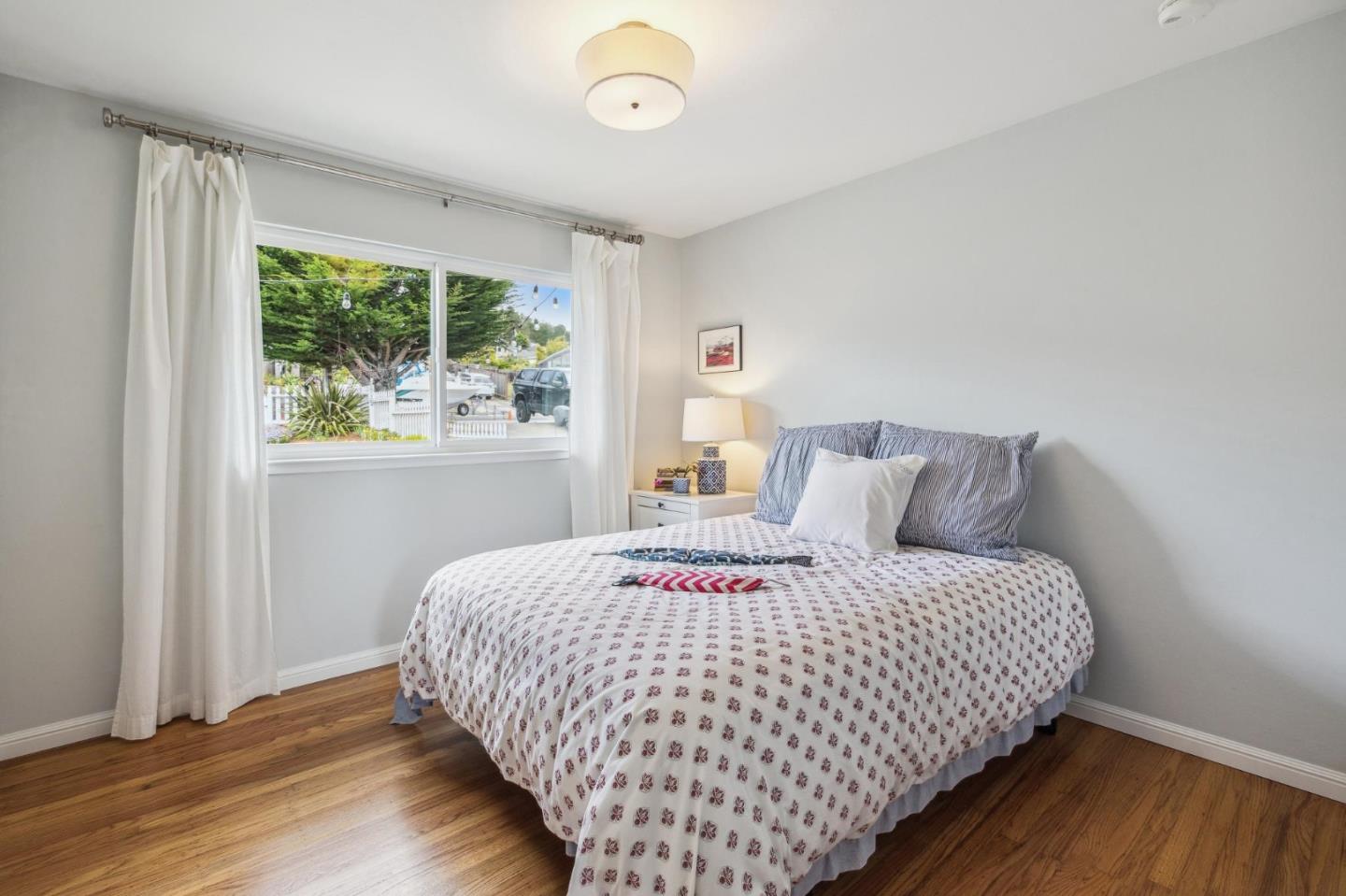 823 Avenue Balboa