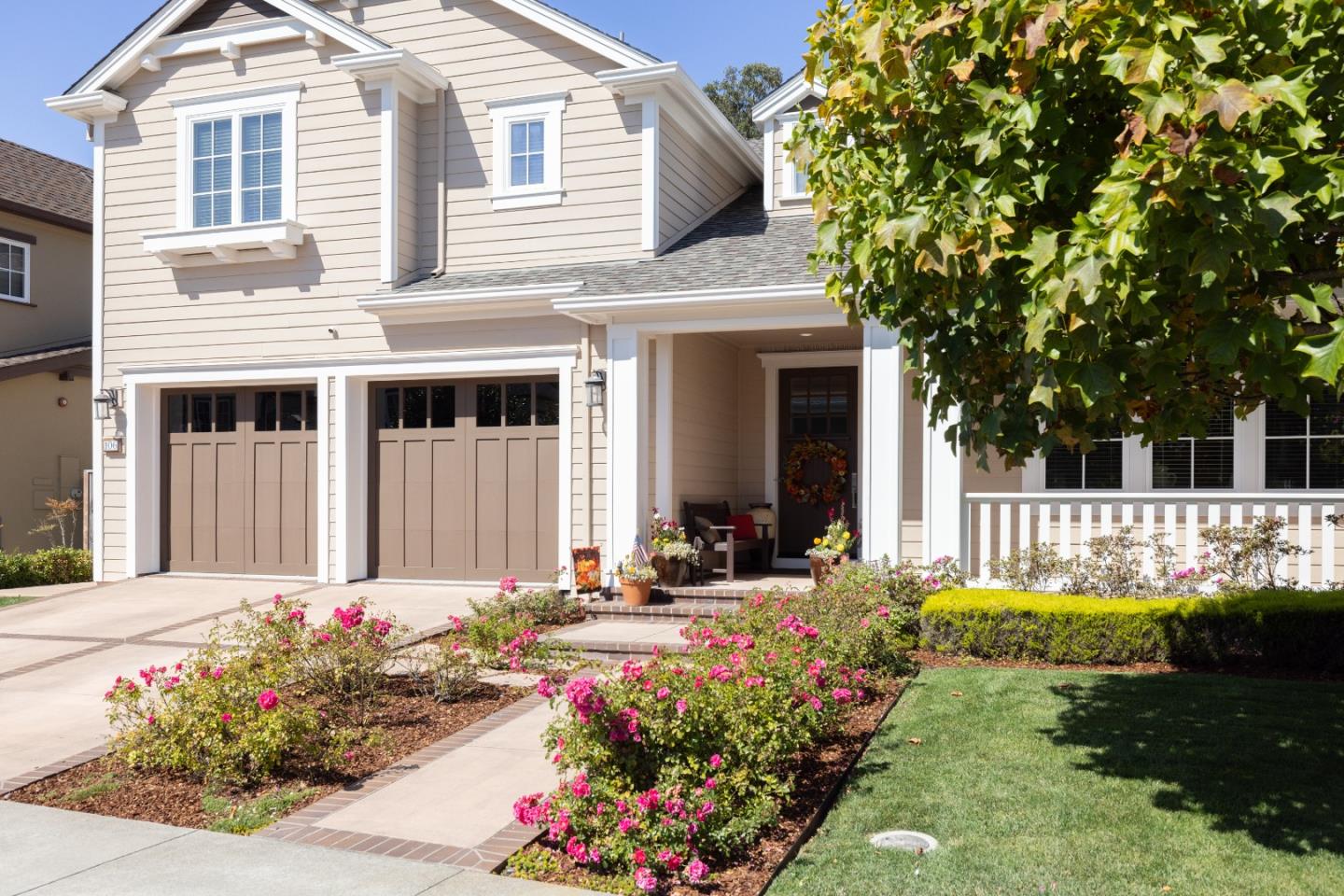 106 Carnoustie DR