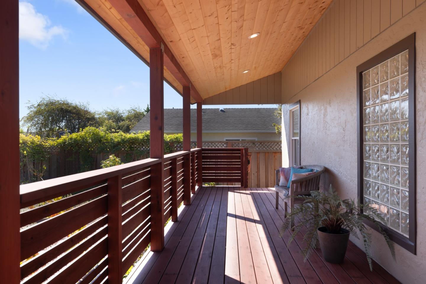 10 Judith CT