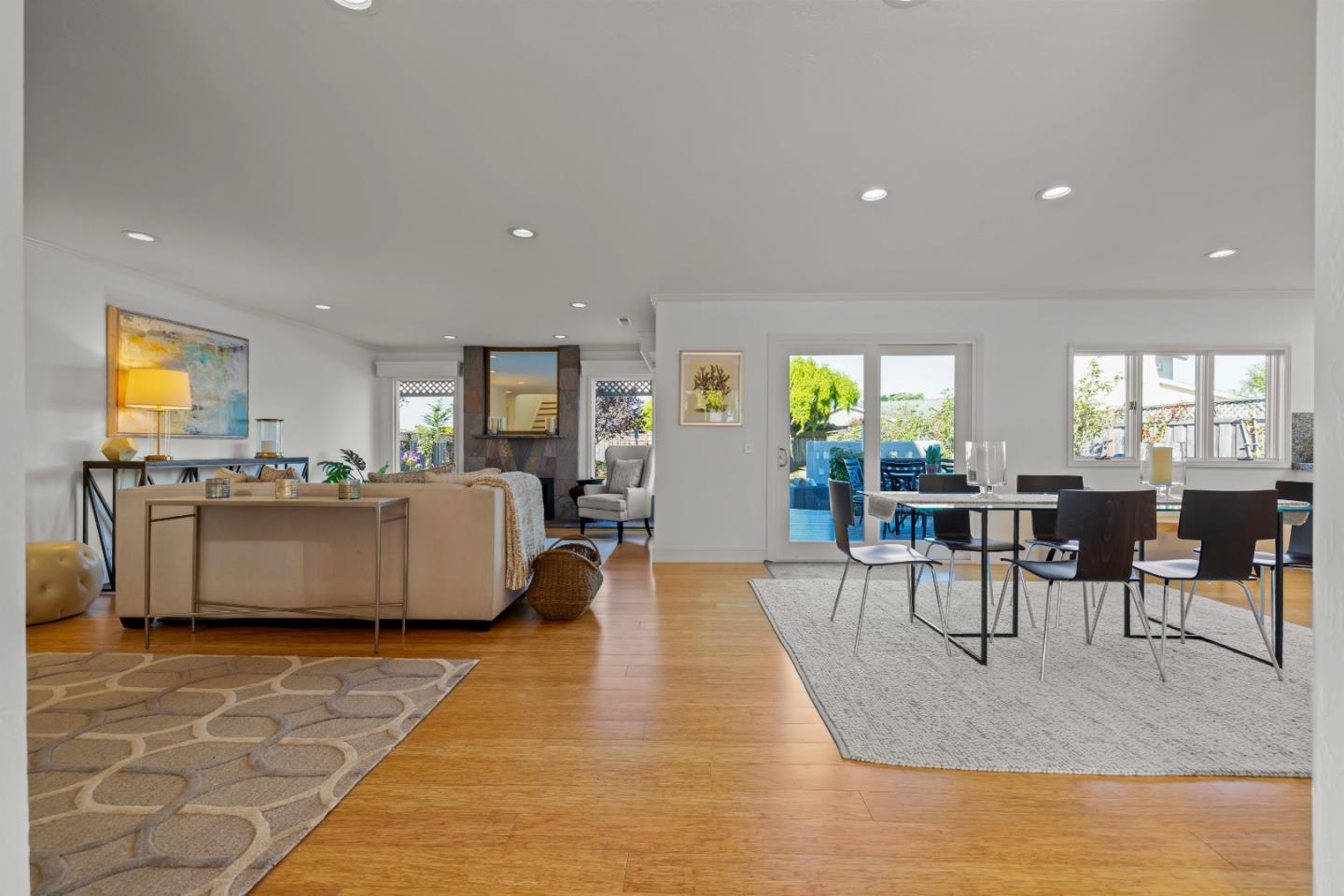 10 Judith CT
