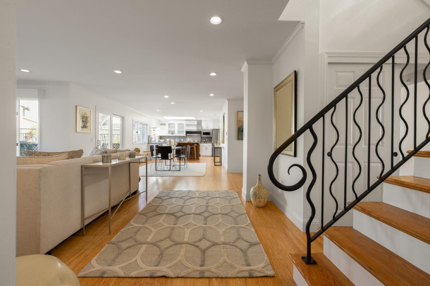 10 Judith CT