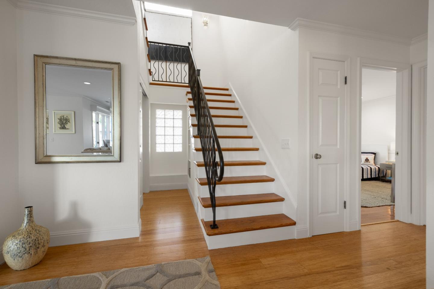 10 Judith CT