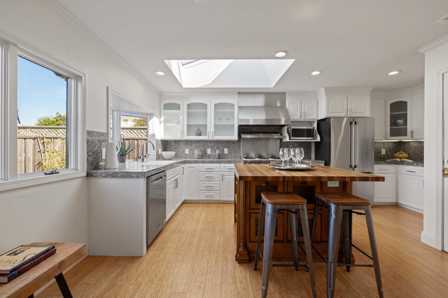 10 Judith CT