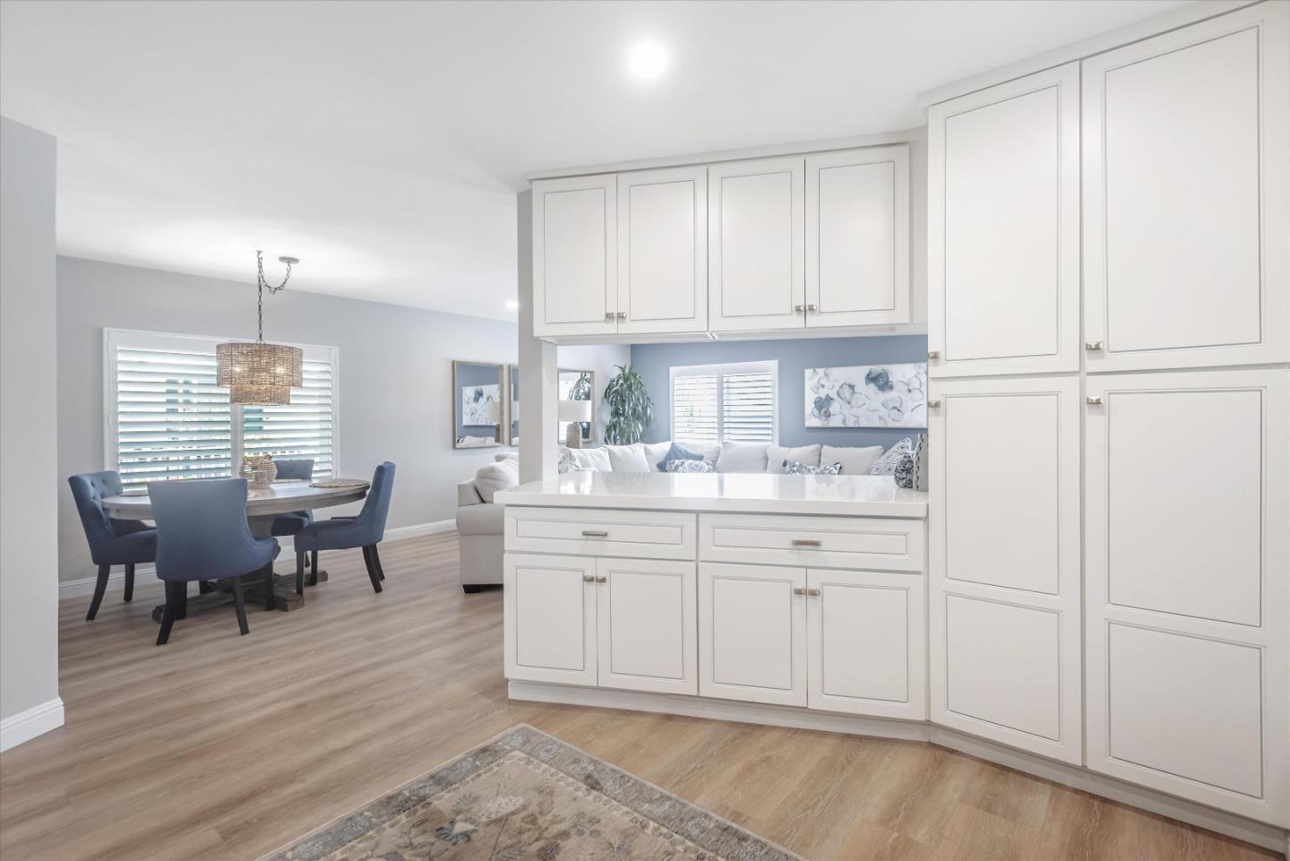 101 Creekside Drive Unit: 101