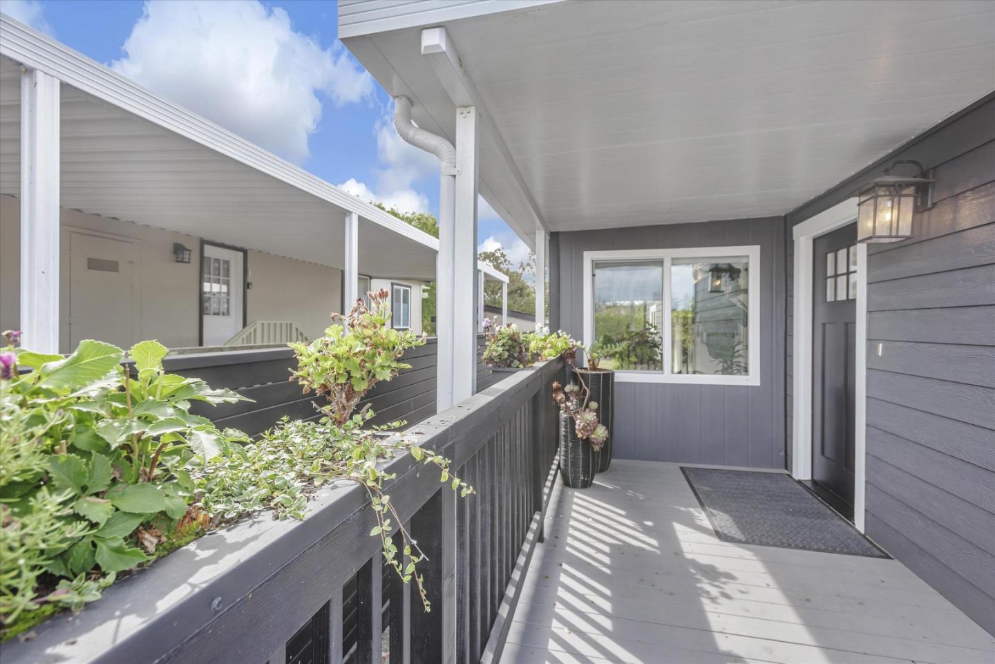 101 Creekside Drive Unit: 101