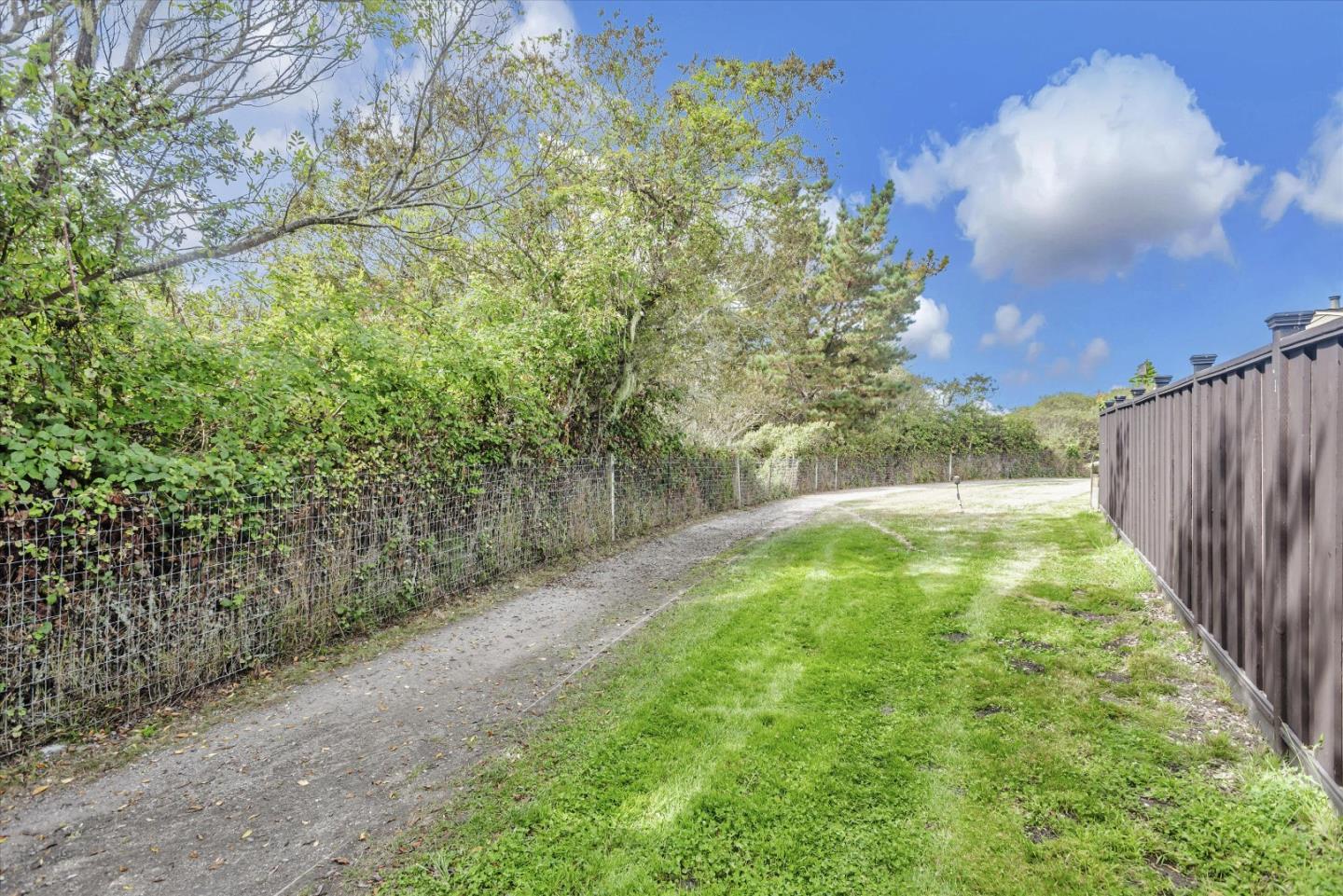 101 Creekside Drive Unit: 101