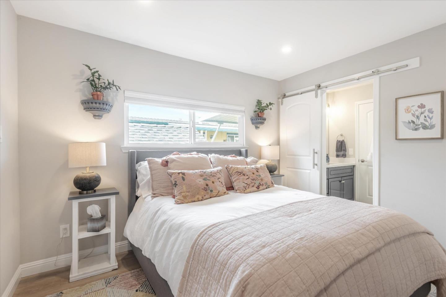 101 Creekside Drive Unit: 101