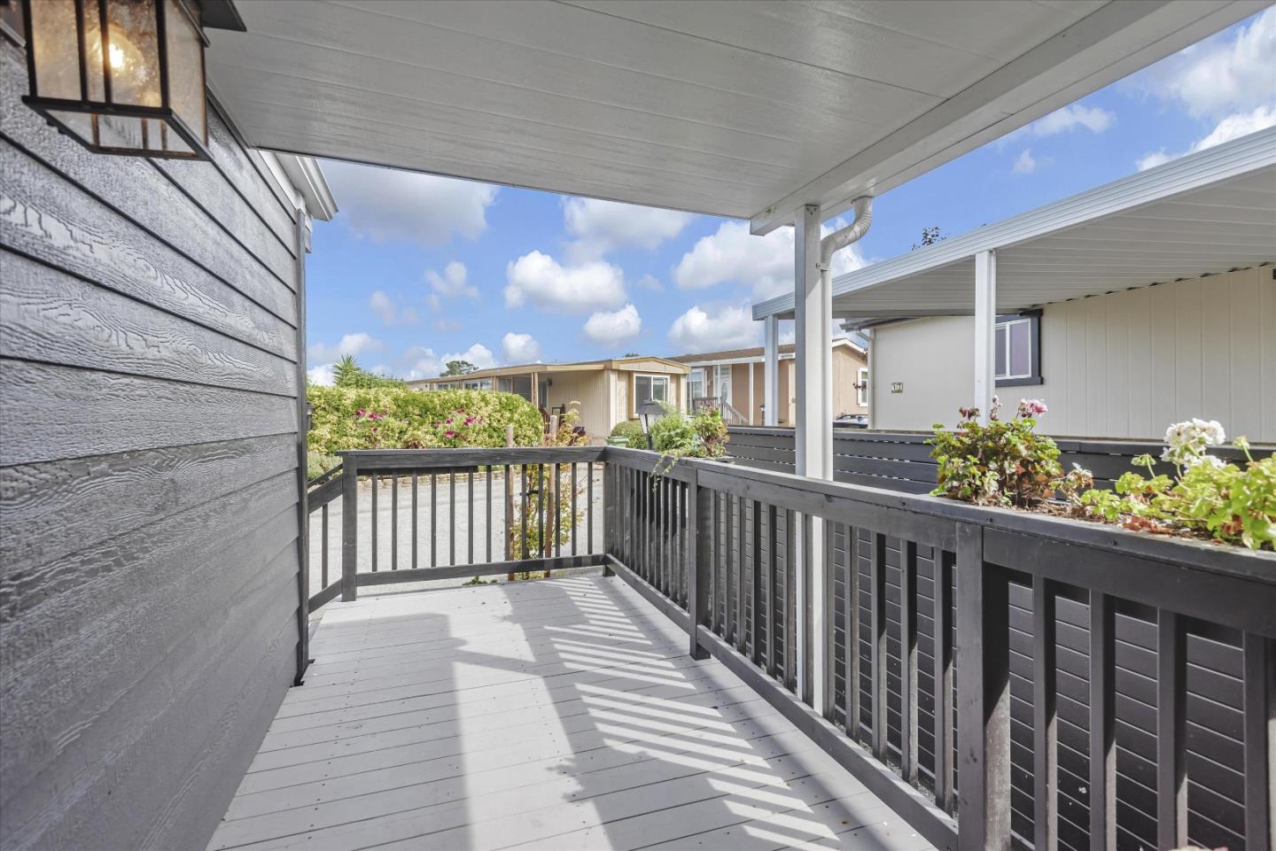 101 Creekside Drive Unit: 101